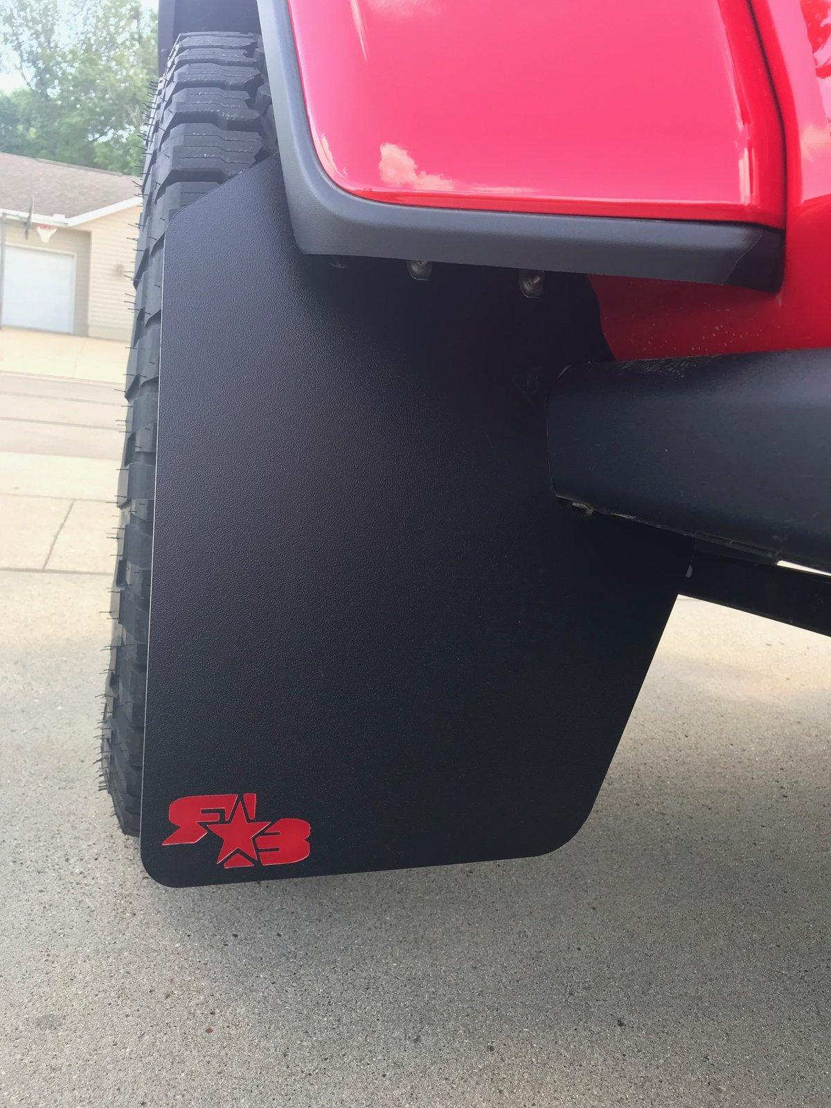 Jeep Gladiator Rokblokz Installed Flap2
