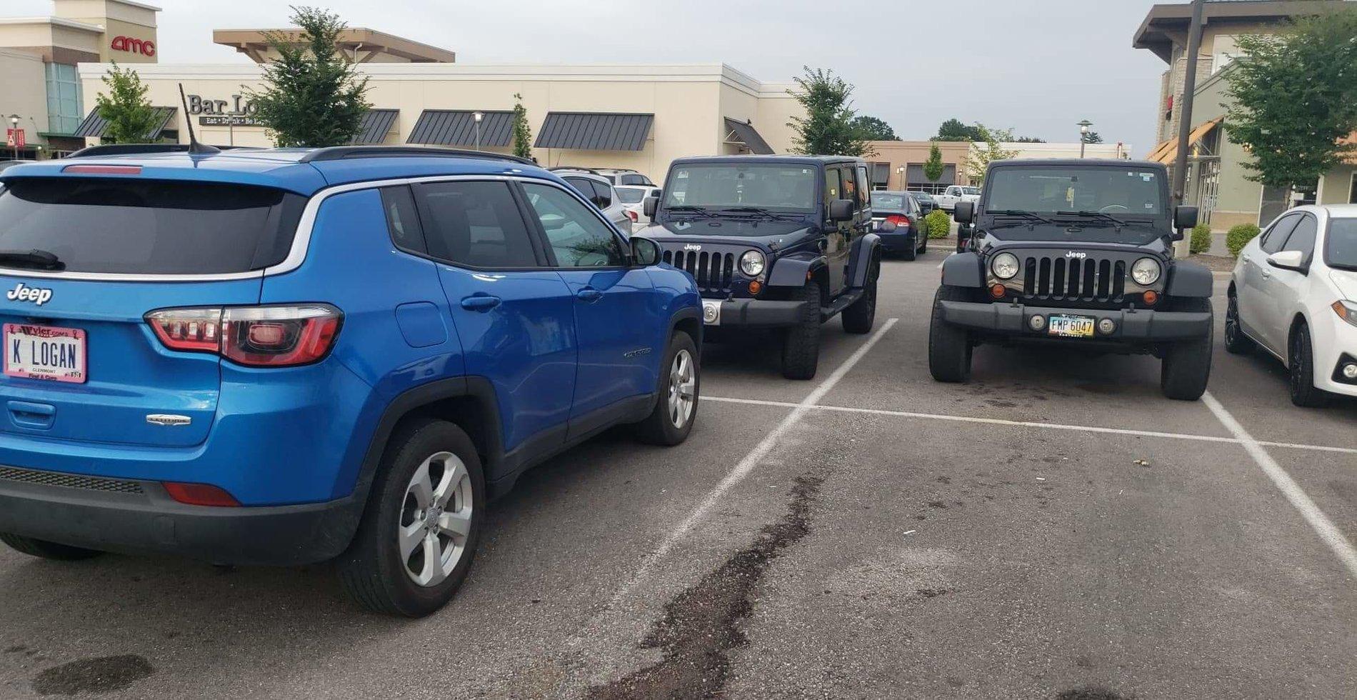 Jeep Gladiator Jeeps Parking Next To Jeeps received_401130257170635