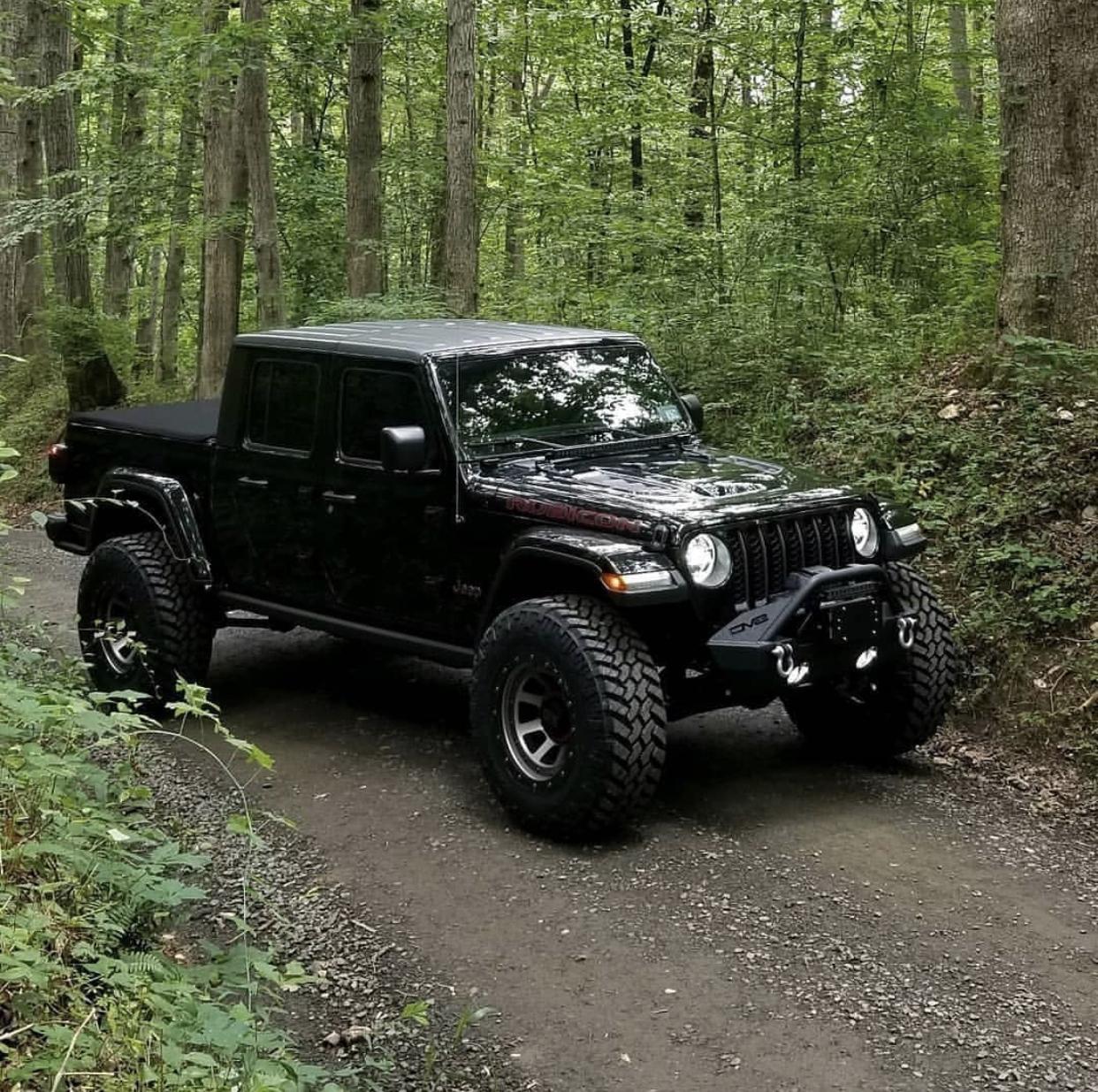 Jeep Gladiator BLACK Gladiator JT Club CBB24E3B-72C6-41FC-8579-075EFBCF76DD