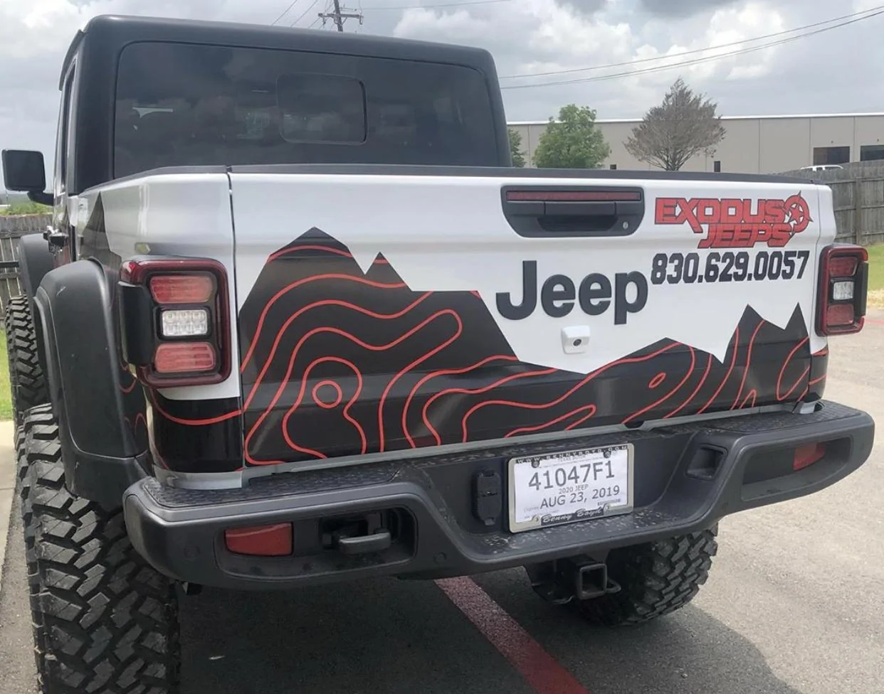 Jeep Gladiator BRIGHT WHITE Gladiator JT Club 19AC9C8E-B67E-4D08-AA07-6FDB20A4E338