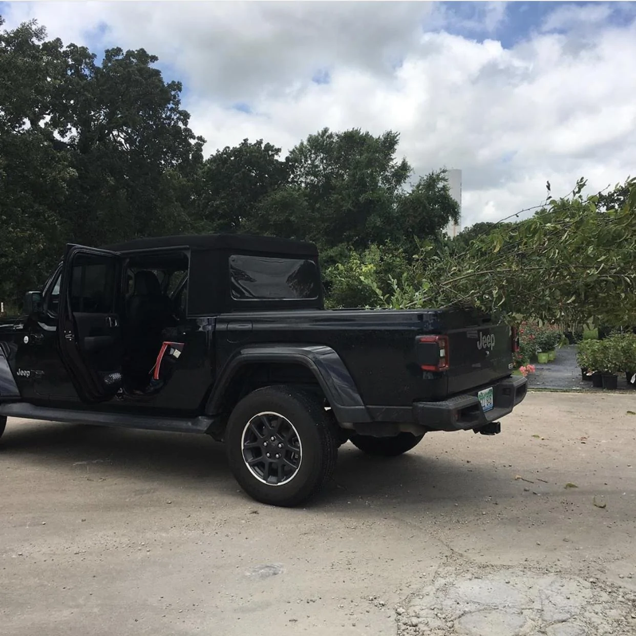 Jeep Gladiator Request: Gladiators with soft tops CF9DF7B9-7954-4734-9E44-BD5A3B77B718