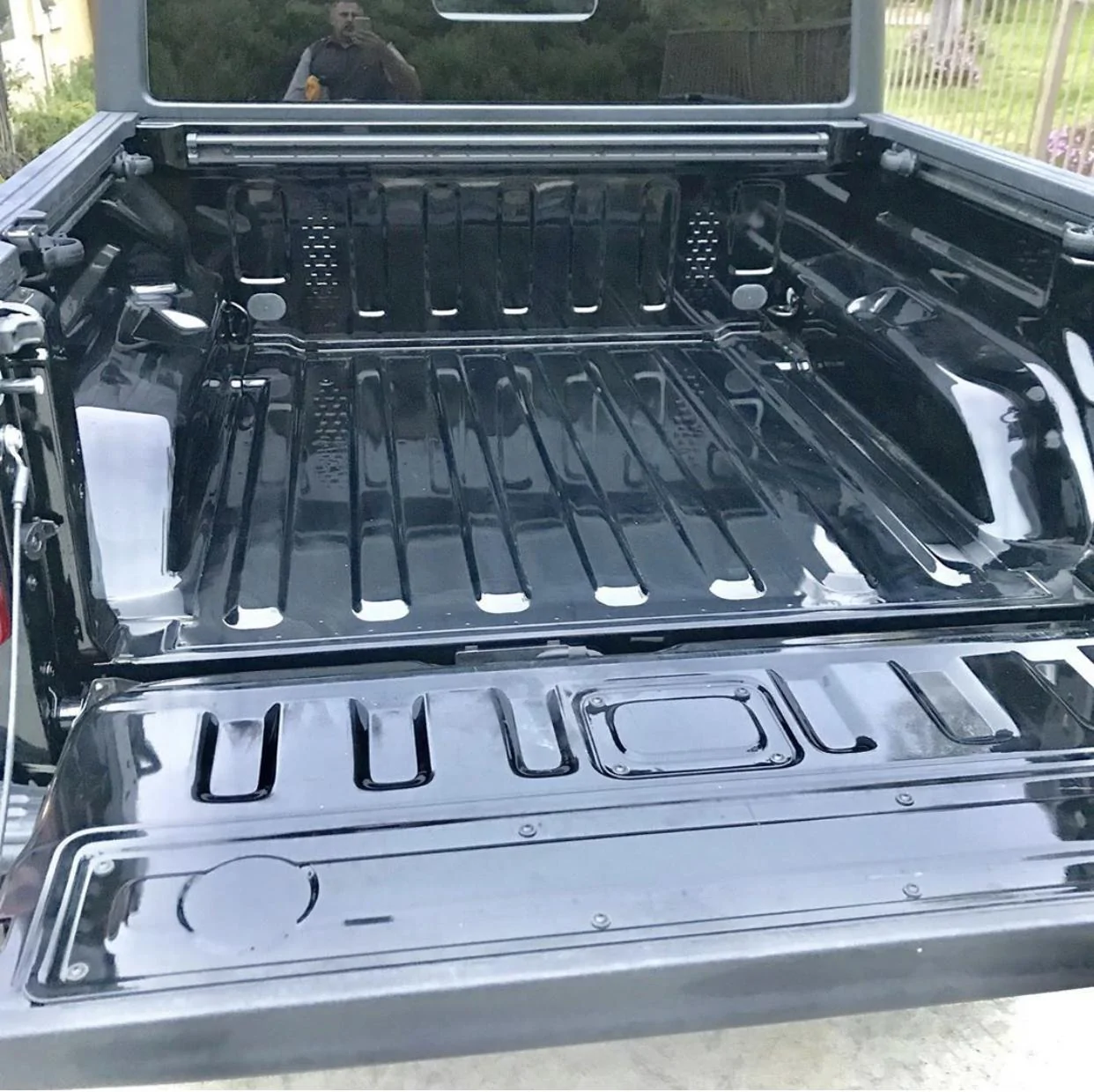 Jeep Gladiator BLACK Gladiator JT Club 83E4A295-A1B0-429B-B2BB-53EDED549E7A