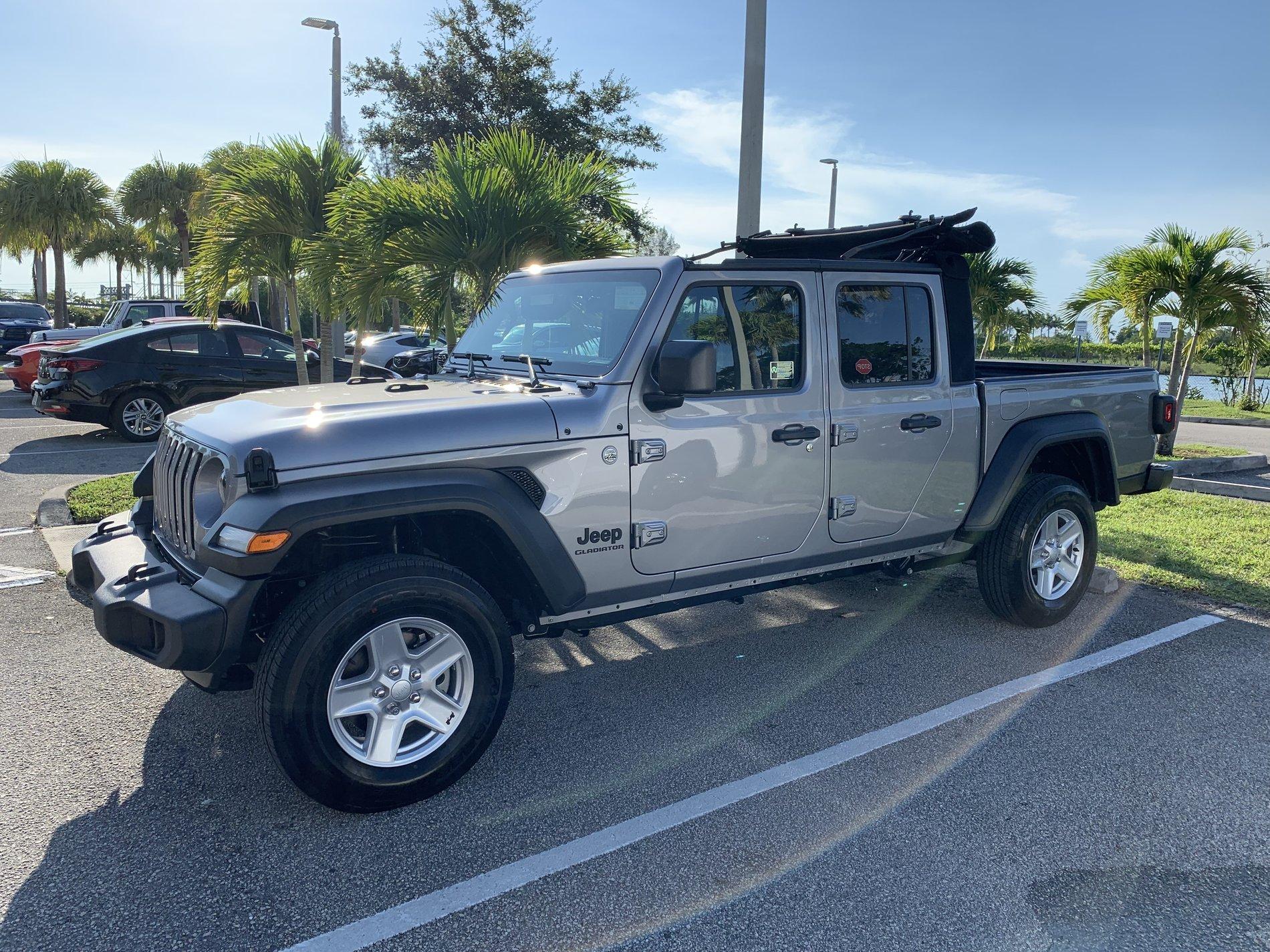 Jeep Gladiator My New JT - Silver Billet Sport S 969CD1A7-A4D9-46C0-AAB2-1B3BAD0FE373