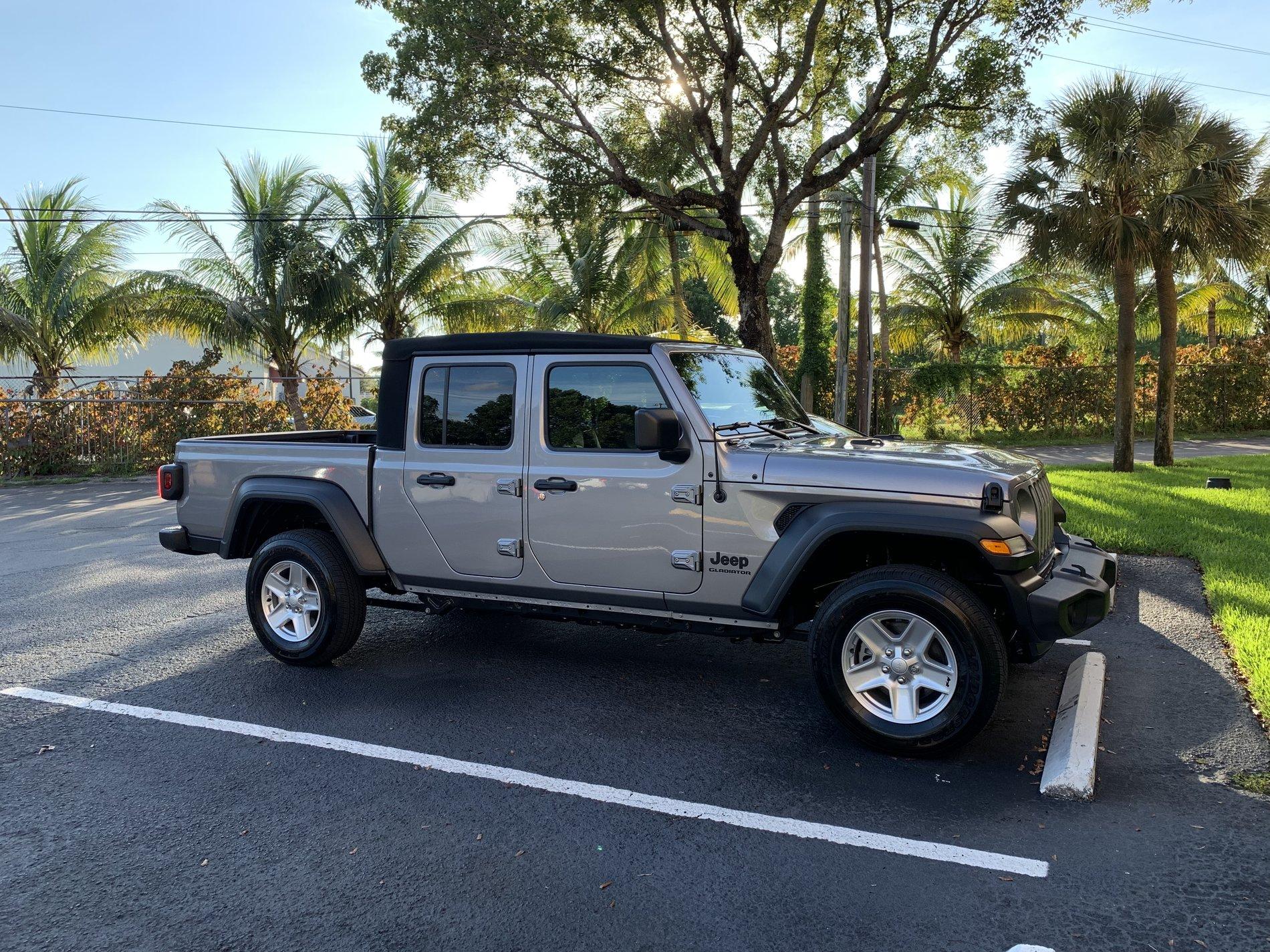 Jeep Gladiator My New JT - Silver Billet Sport S 51FF12FB-206B-41F9-9E23-137B33D6F845