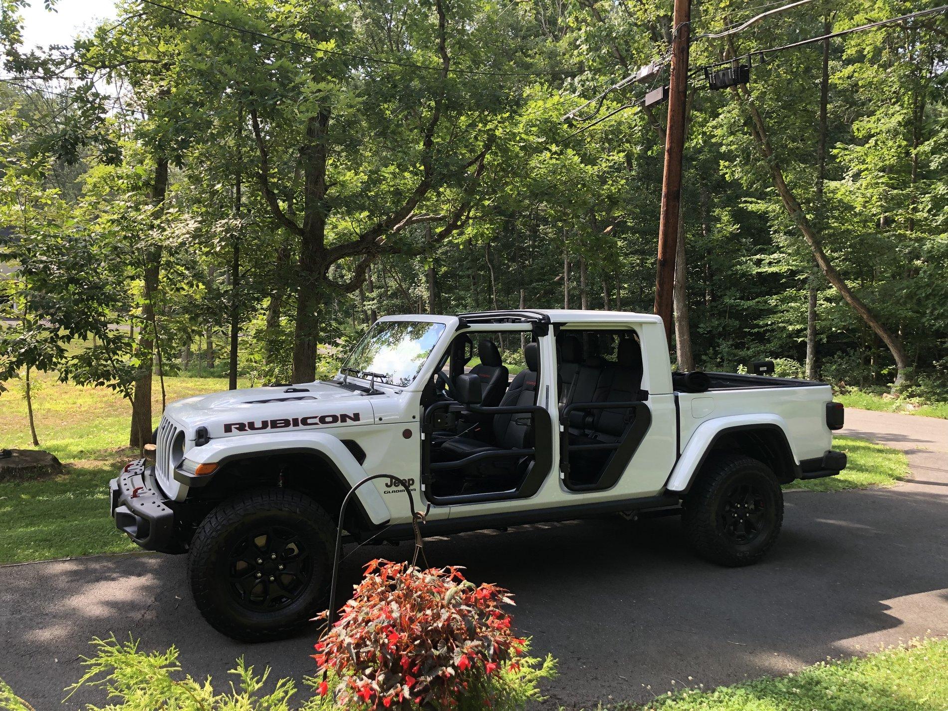 Jeep Gladiator Launch Edition Buyers Club ED52C853-9970-41AC-AF4C-A7C9F8FE7B9B