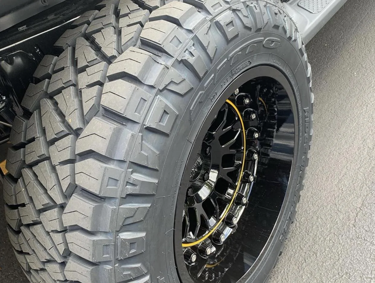 Jeep Gladiator BLACK Gladiator JT Club C883B34D-D1D5-4F4D-9B00-A36F9A242AA6