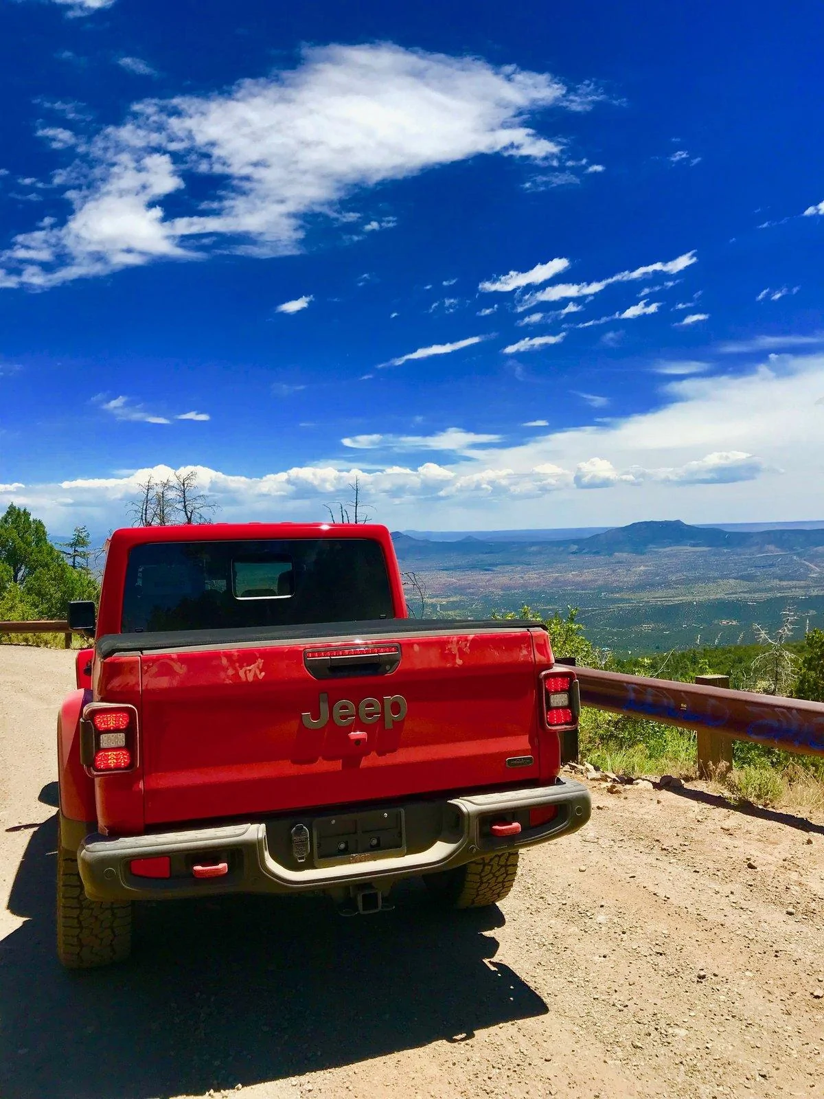 Jeep Gladiator LAUNCH EDITION Gladiator JT Club B5ABE646-EF66-48E5-86D7-3C0B14CFE1CC