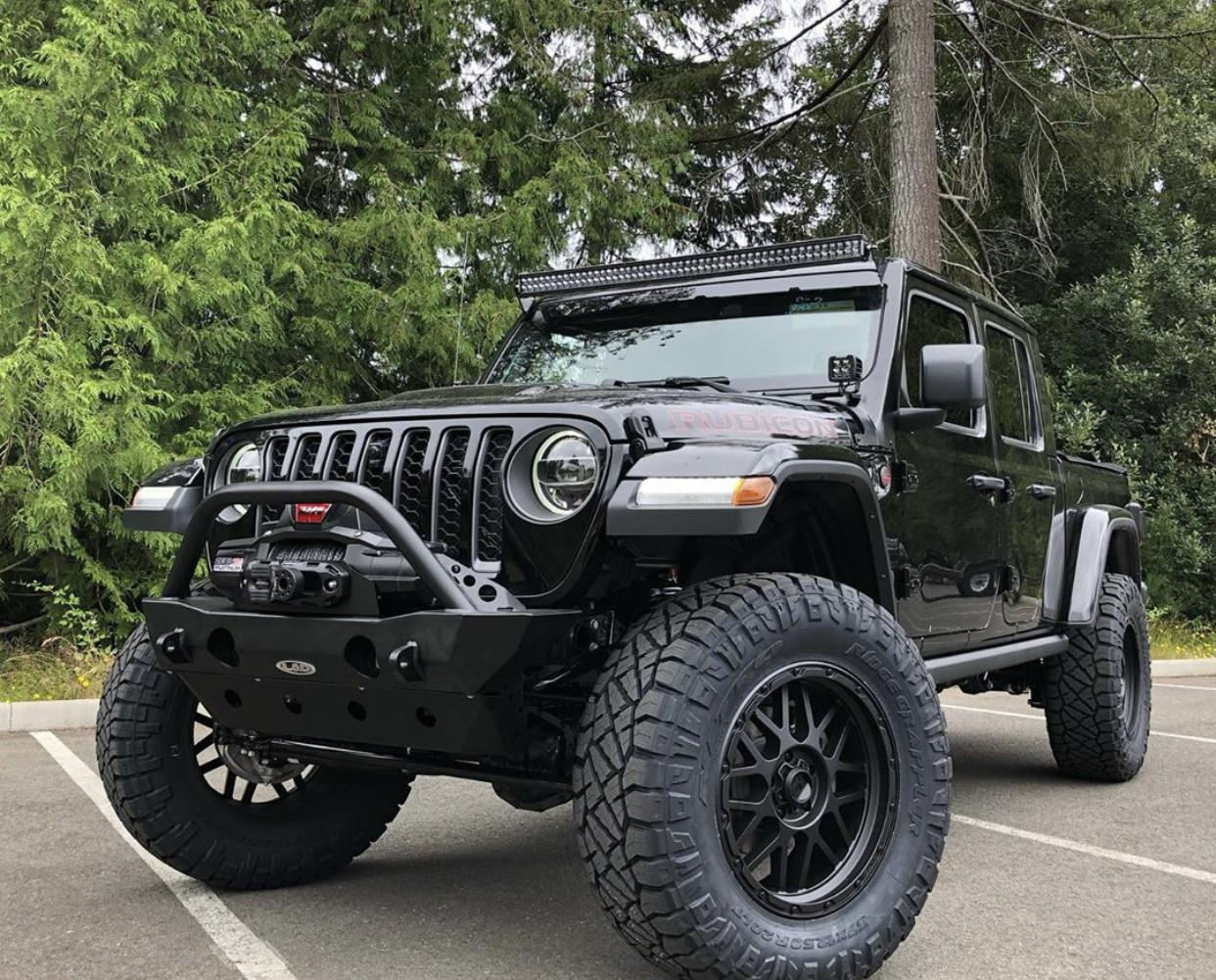 Jeep Gladiator BLACK Gladiator JT Club CCBE985C-1767-4384-A9DC-A0D785292438