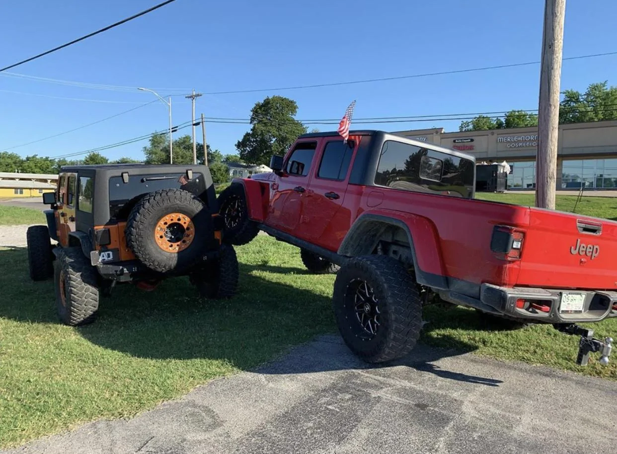 Jeep Gladiator FIRECRACKER RED Gladiator JT Club 04DA4F6A-A51F-4926-9291-1582D1B906C7