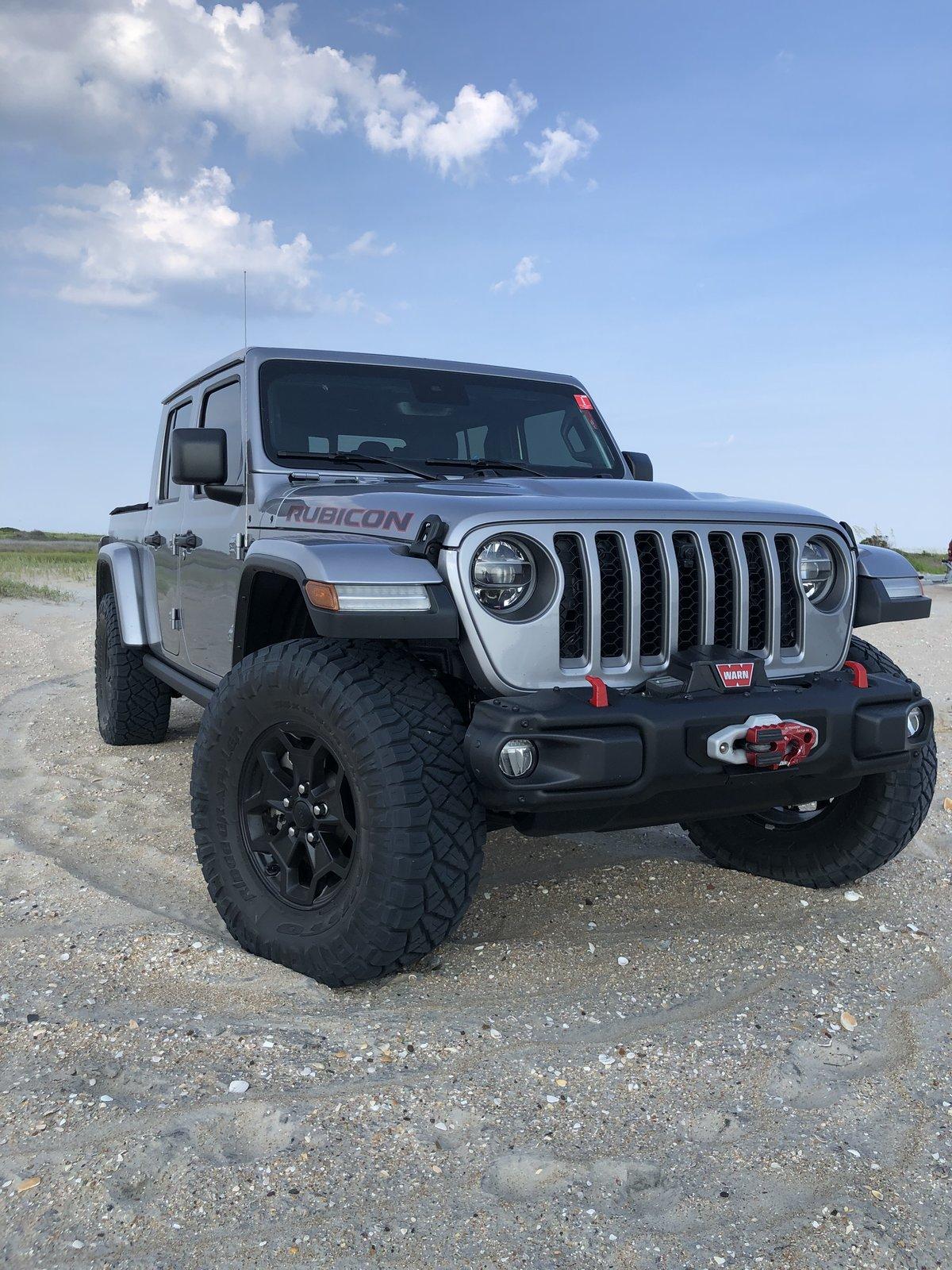 Jeep Gladiator LAUNCH EDITION Gladiator JT Club 535DE80C-BF27-495B-BE4B-37B2997A89FD