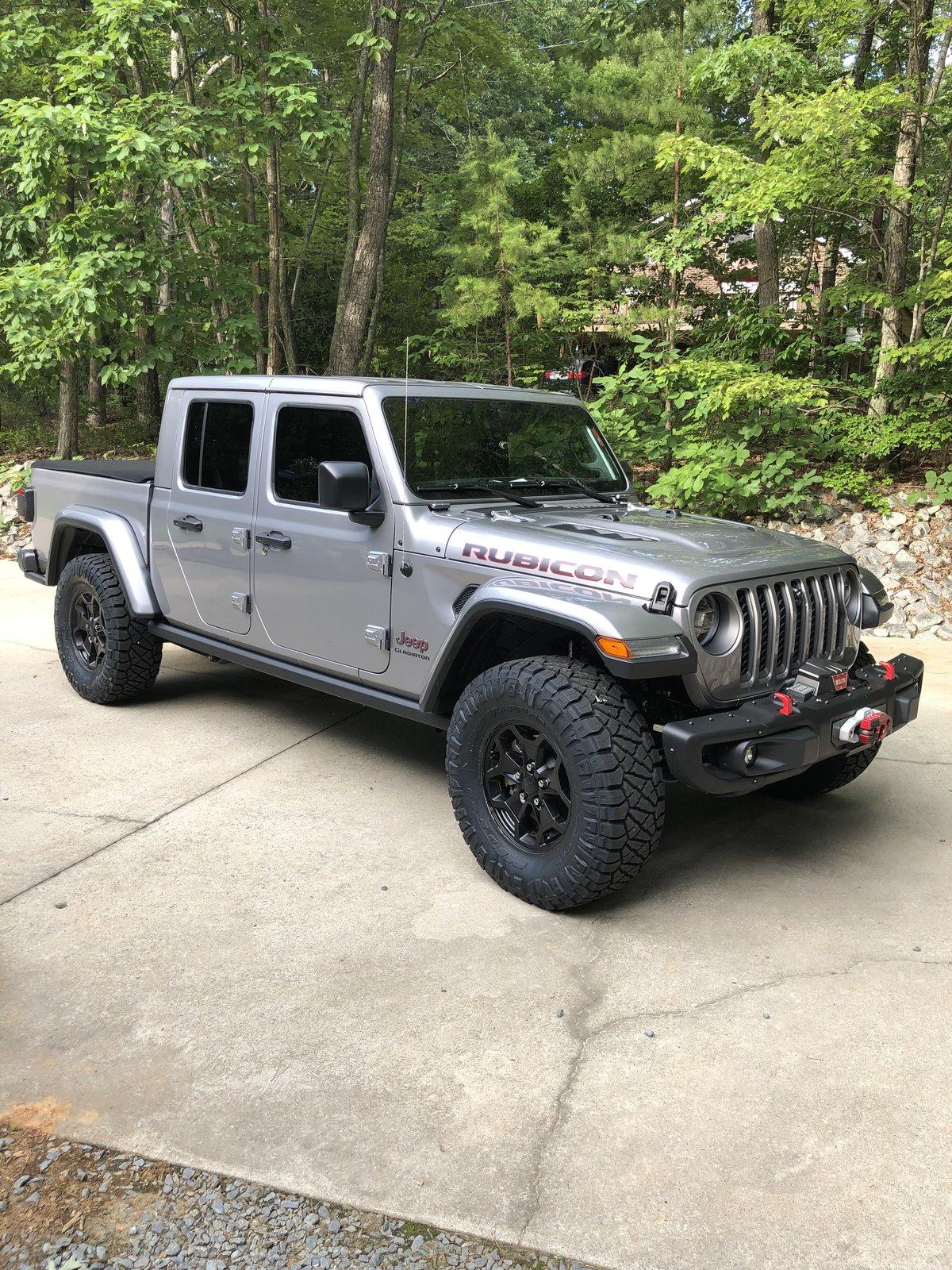 Jeep Gladiator LAUNCH EDITION Gladiator JT Club D32AE7AD-8F49-45D4-B718-D1DC3D579E05