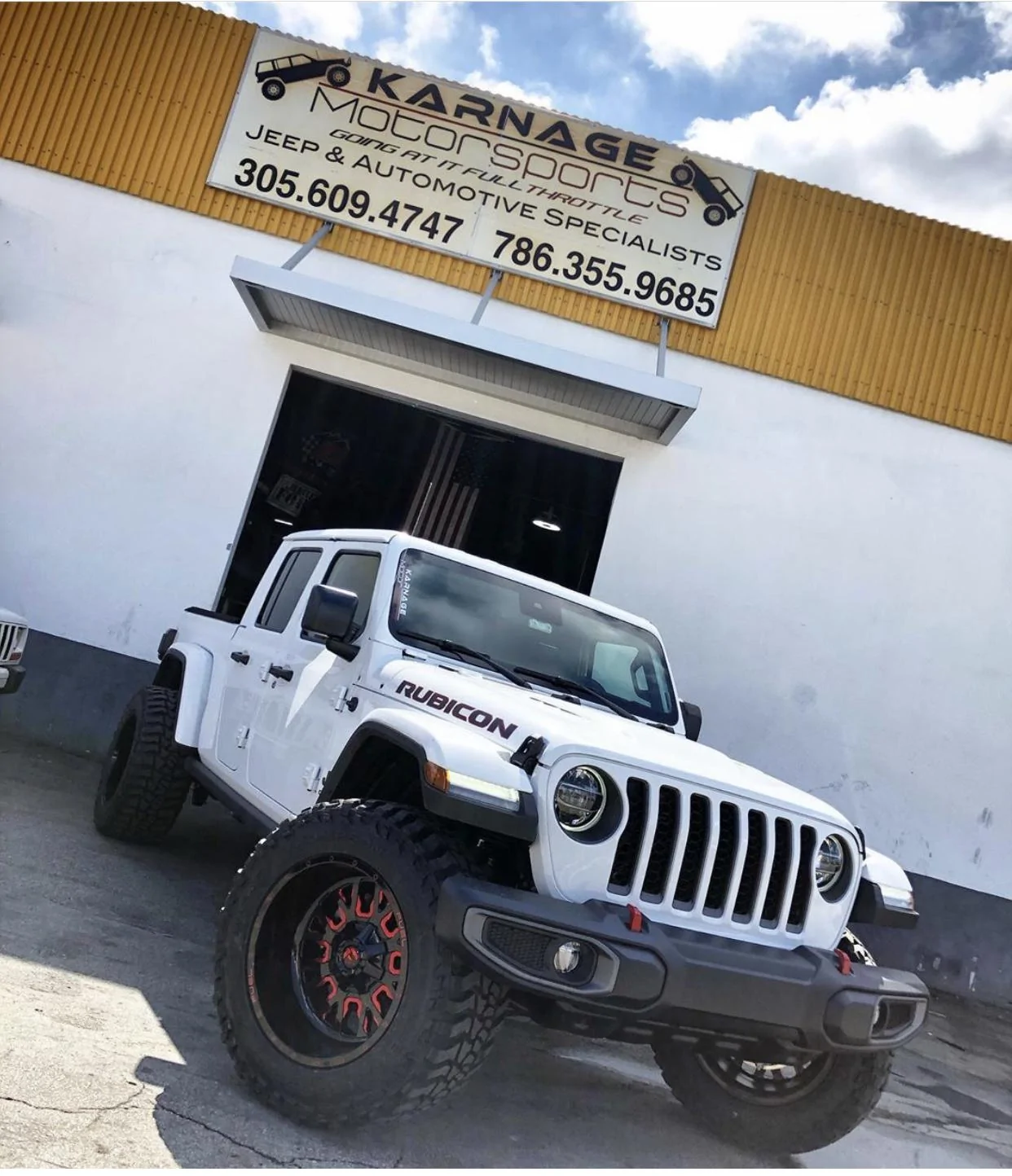 Jeep Gladiator BRIGHT WHITE Gladiator JT Club 63D642EC-3D79-431C-A2A6-726593639B7B