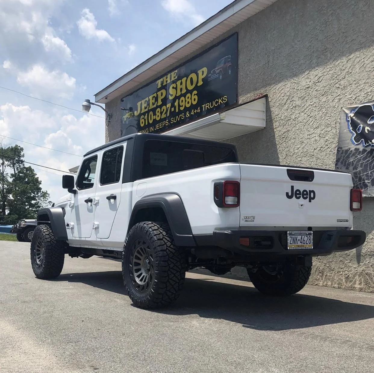 Jeep Gladiator BRIGHT WHITE Gladiator JT Club 5426DC1C-9F25-4019-8D89-717E52F57044