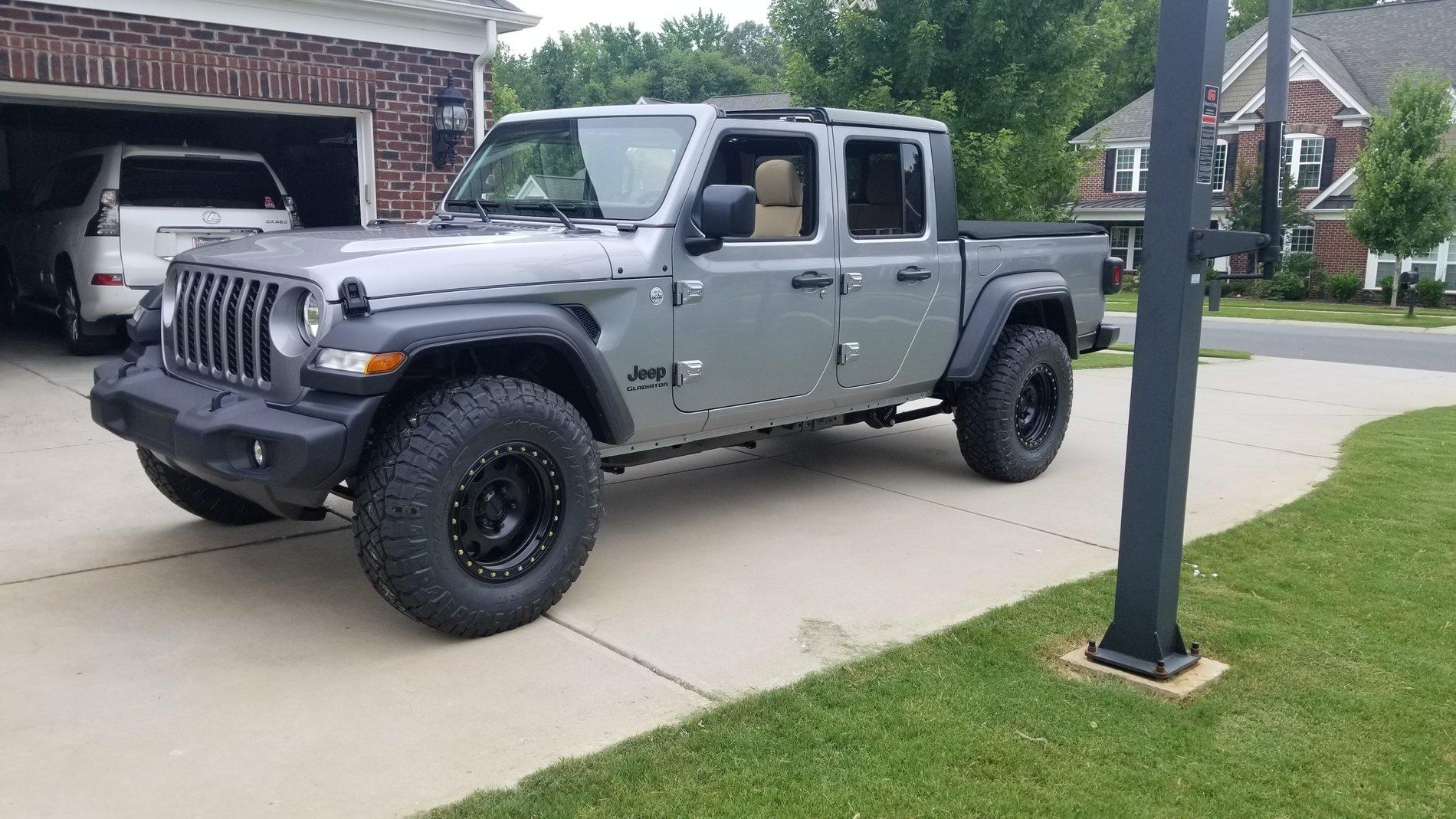 Jeep Gladiator Leveling kit? 20190706_172140