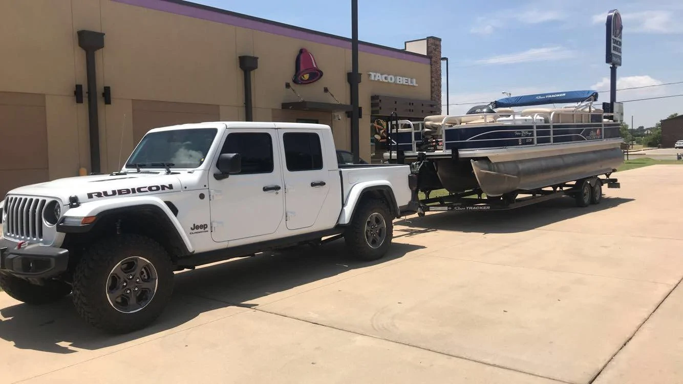 Jeep Gladiator BRIGHT WHITE Gladiator JT Club 84C79921-F138-4810-A043-8F12AD15C34E