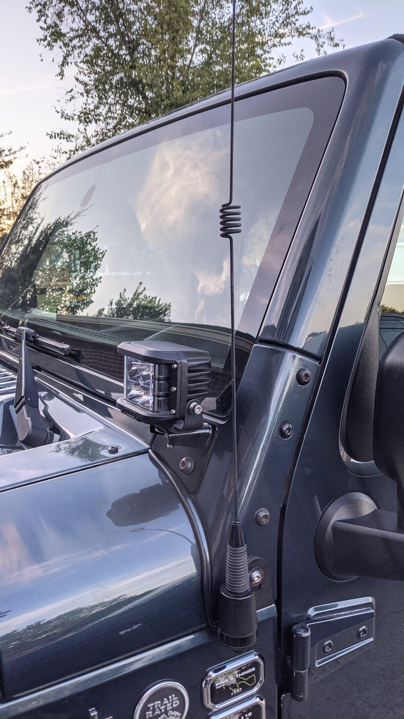 Jeep Gladiator Convince me to get a GMRS radio PXL_20210815_001652155