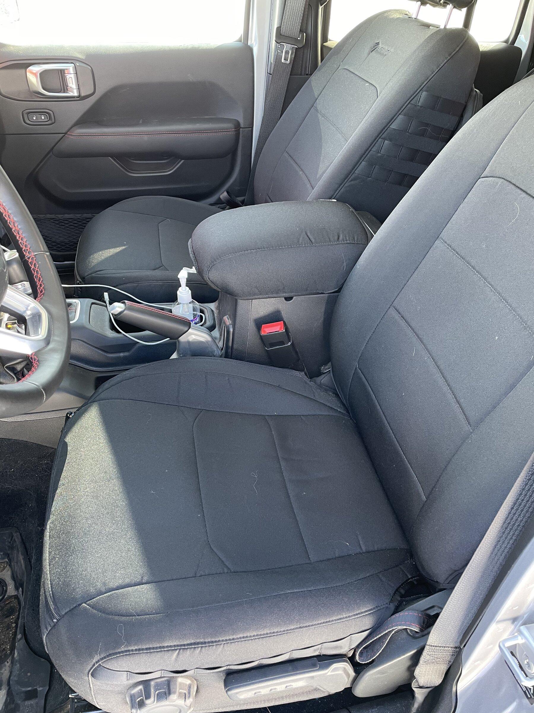 Jeep Gladiator Jt owners with kids and car seats D4920BF7-38FD-4E5D-93BF-0C8159FC7D1B