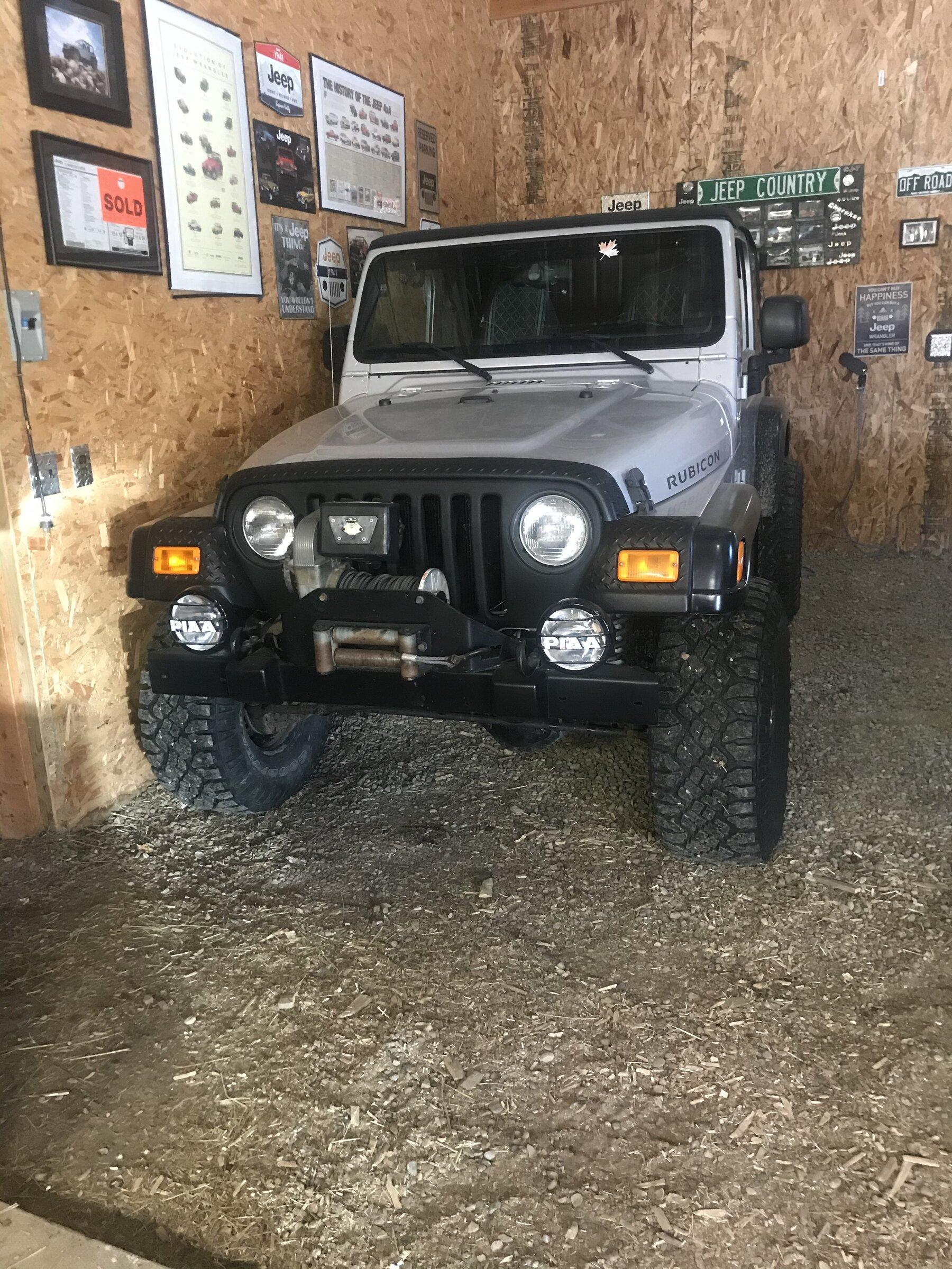 Jeep Gladiator Why do people put square lights on JTs (or any wrangler minus the YJ)? C99D44F2-5C5A-4E9A-B135-5EE48F9A5457