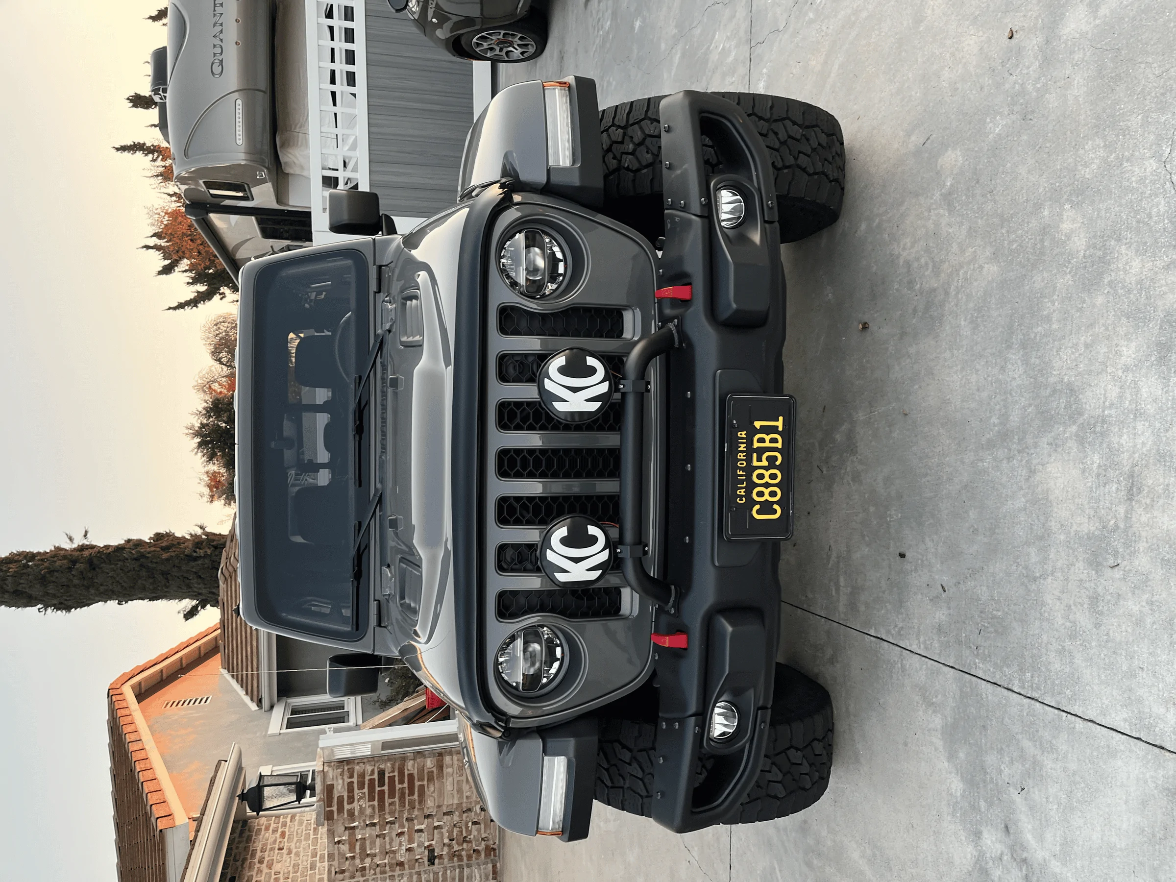 Jeep Gladiator Why do people put square lights on JTs (or any wrangler minus the YJ)? tempImageNix3va