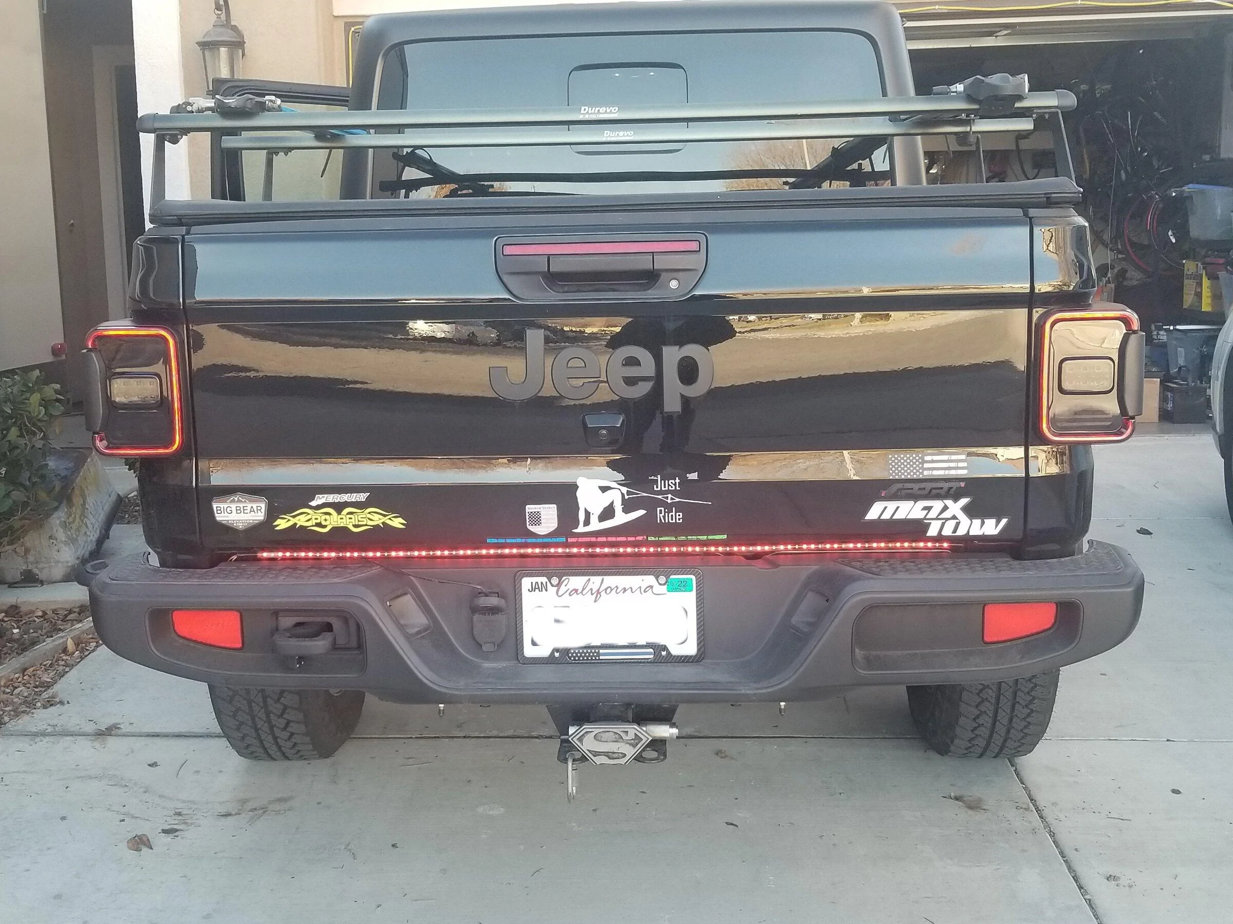 Jeep Gladiator Aftermarket tail lights to improve looks? 20220109_153532