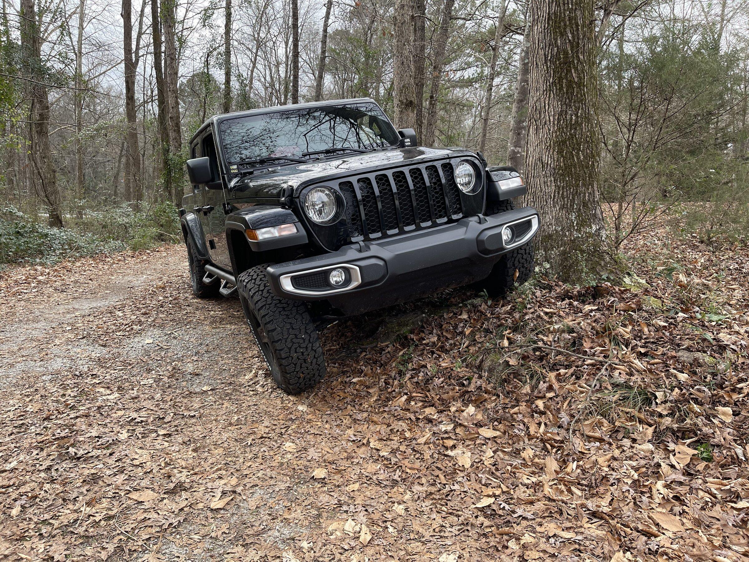 Jeep Gladiator GoBraves95’s Sport S build on a budget FE73010C-0458-4E2B-9B1F-8D6A9EC66B3A