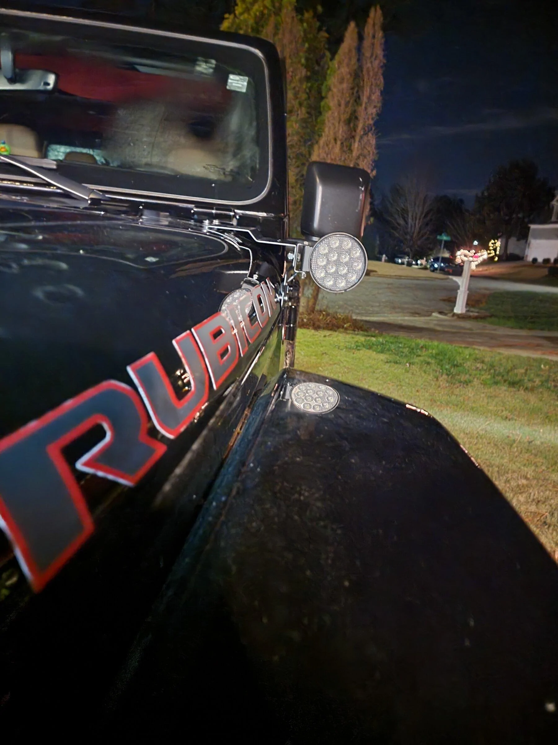 Jeep Gladiator Why do people put square lights on JTs (or any wrangler minus the YJ)? 1641783818467