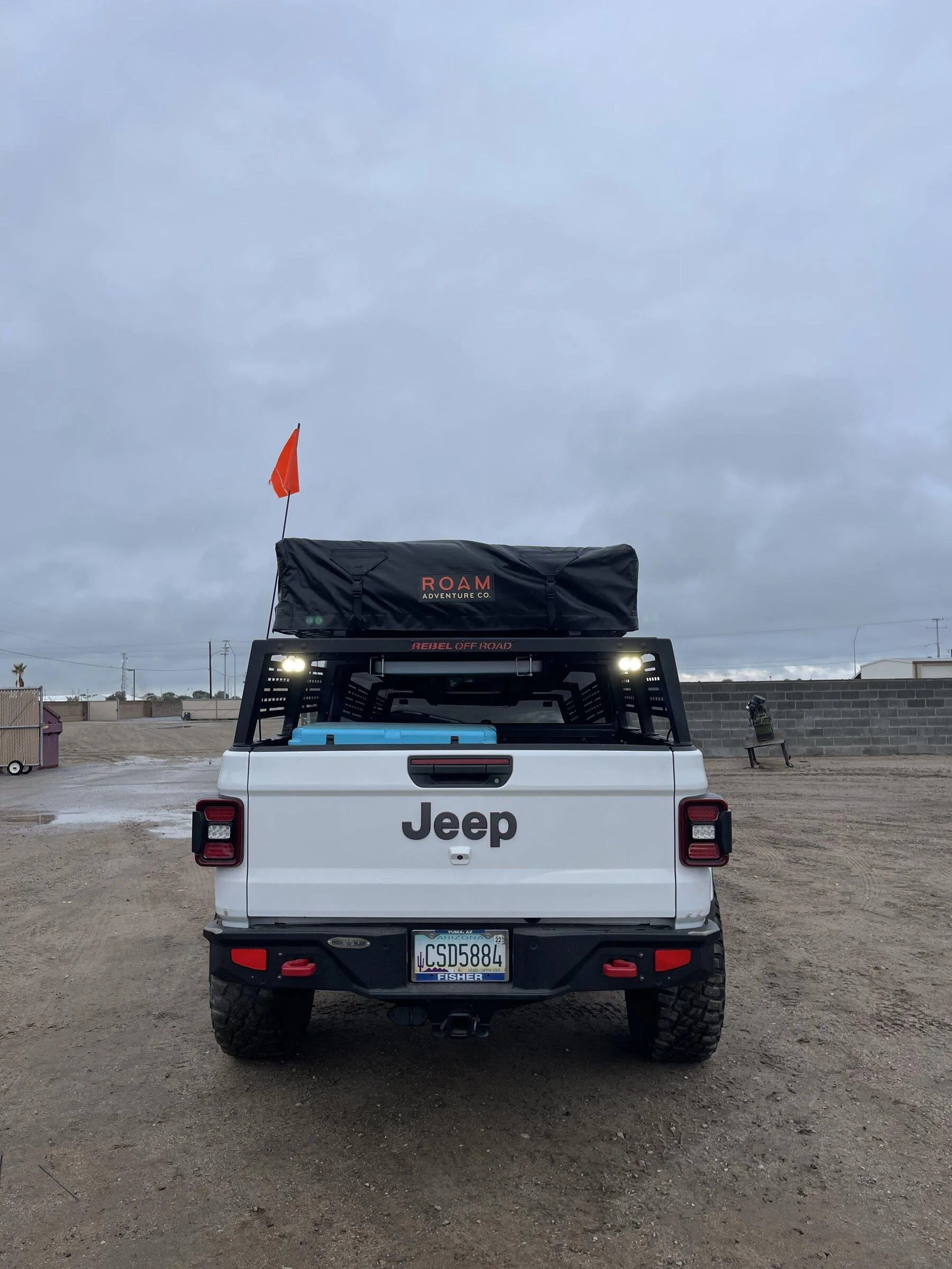 Jeep Gladiator Bed Rack and Roof Top Tents IMG_2978