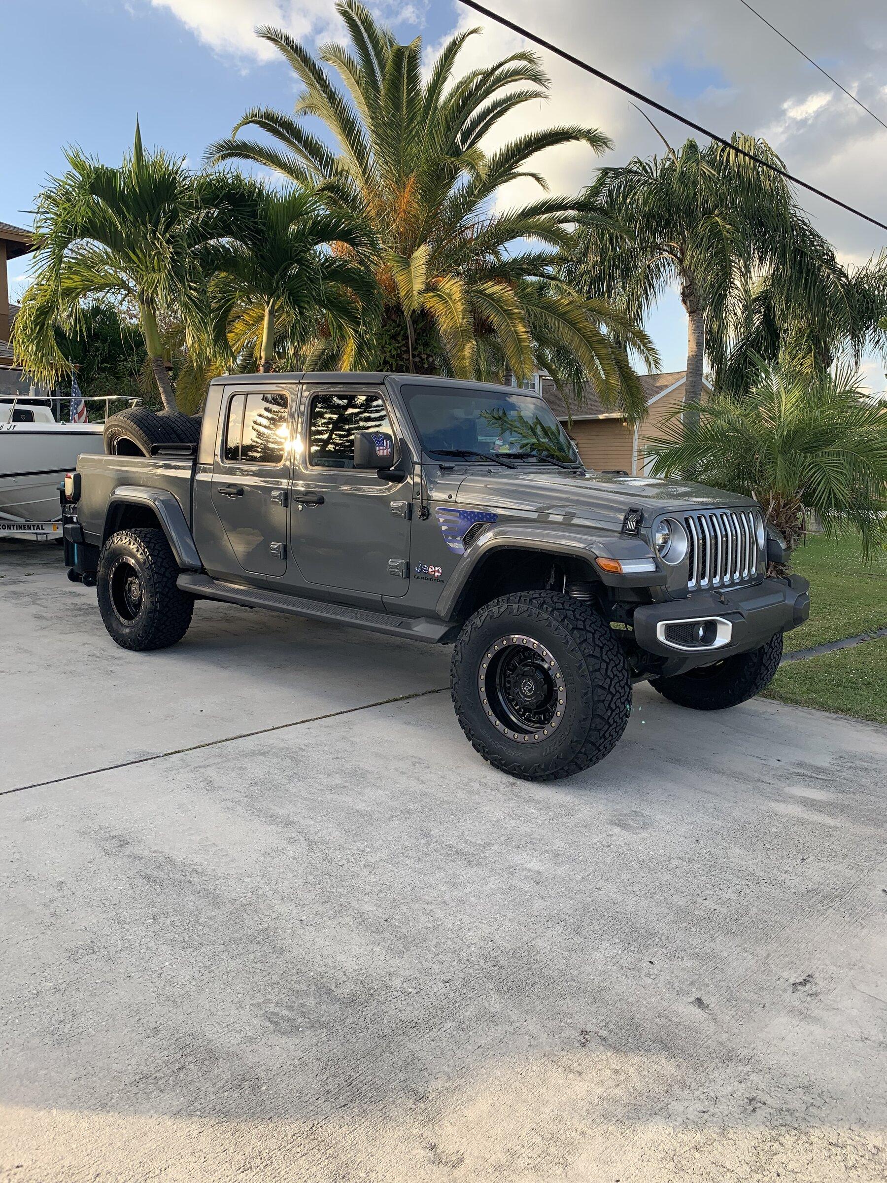 Jeep Gladiator Lift kit 31FCA159-5A06-47E0-A882-DBA3332611DE