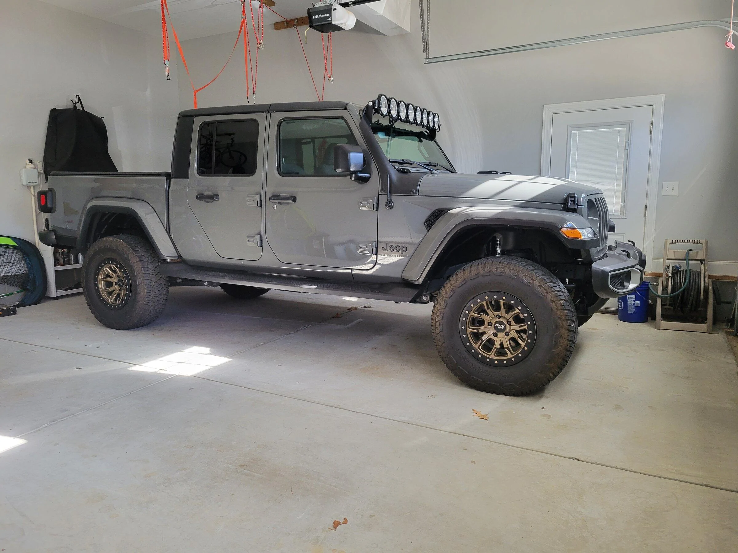 Jeep Gladiator Clayton ride right on ecodiesel sport s 20220110_134001