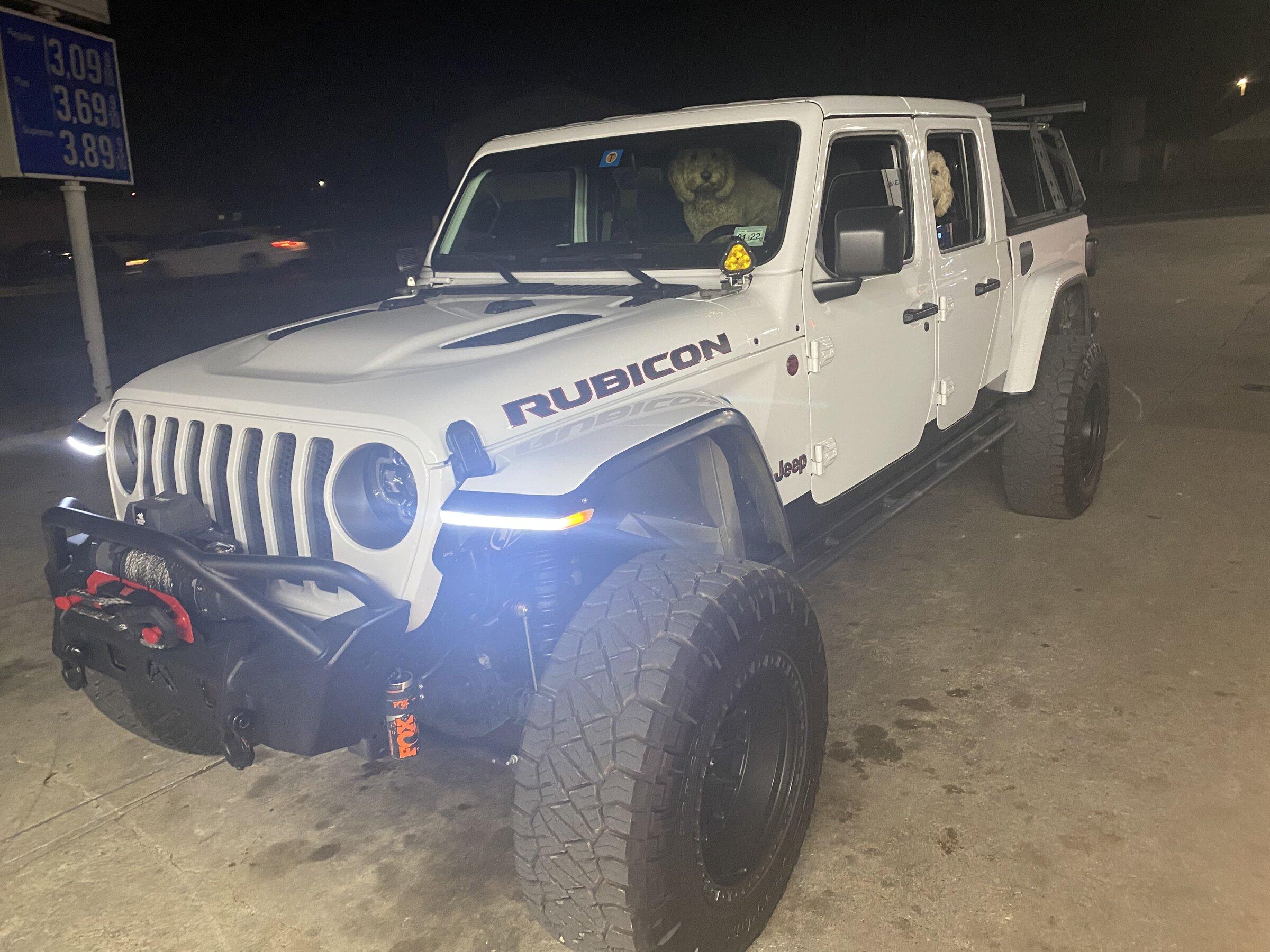 Jeep Gladiator Let’s see your pets cause they are the best companion you can have!!!!! 6AA7649A-F9FF-434C-B538-A428C42248F3