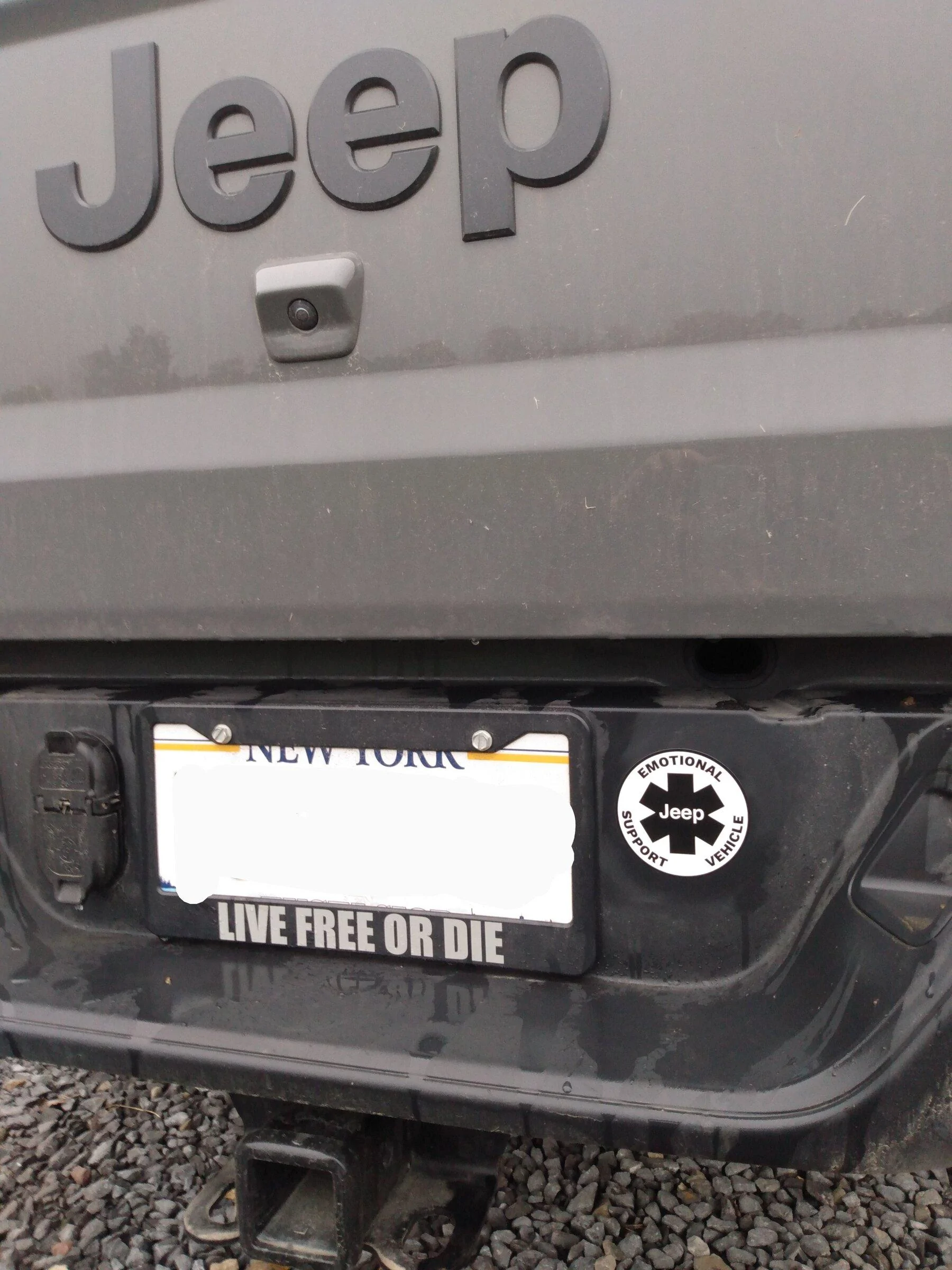 Jeep Gladiator Stickers and decal pics! IMG_20211006_074929301~2