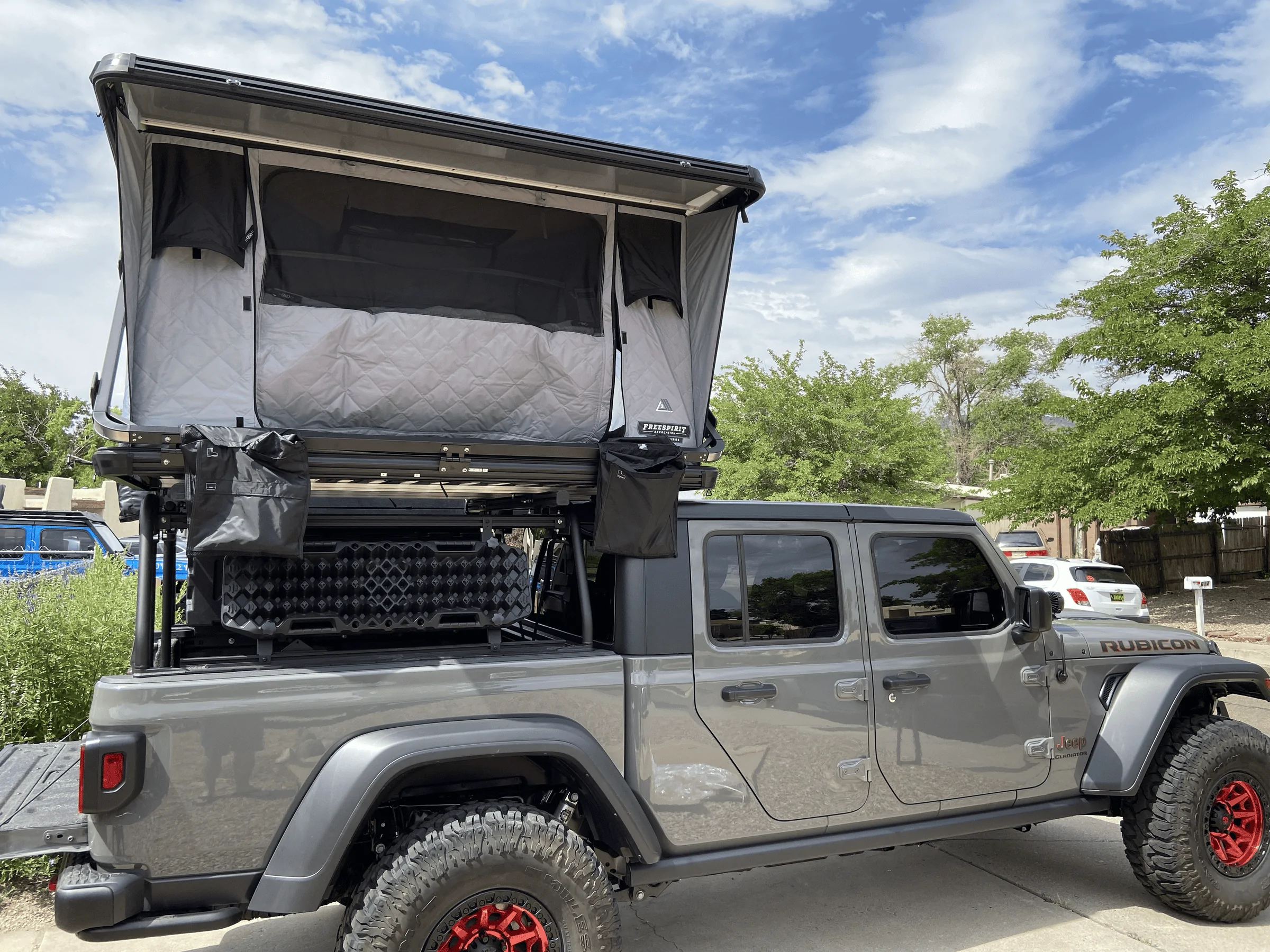 Jeep Gladiator 21 Gladiator Rubicon Sting Grey tempImage6UutPV