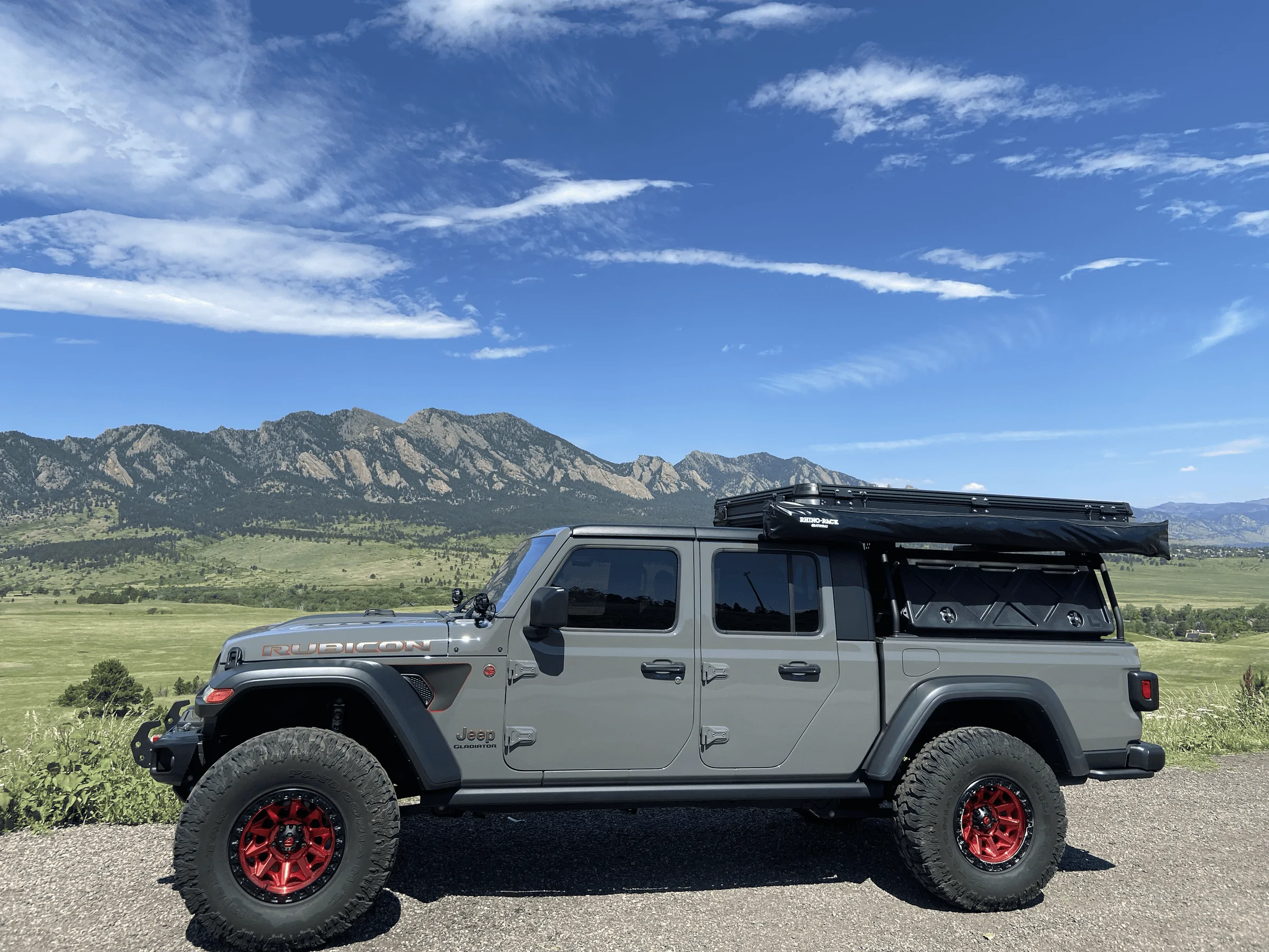 Jeep Gladiator 21 Gladiator Rubicon Sting Grey tempImageZf7uvy