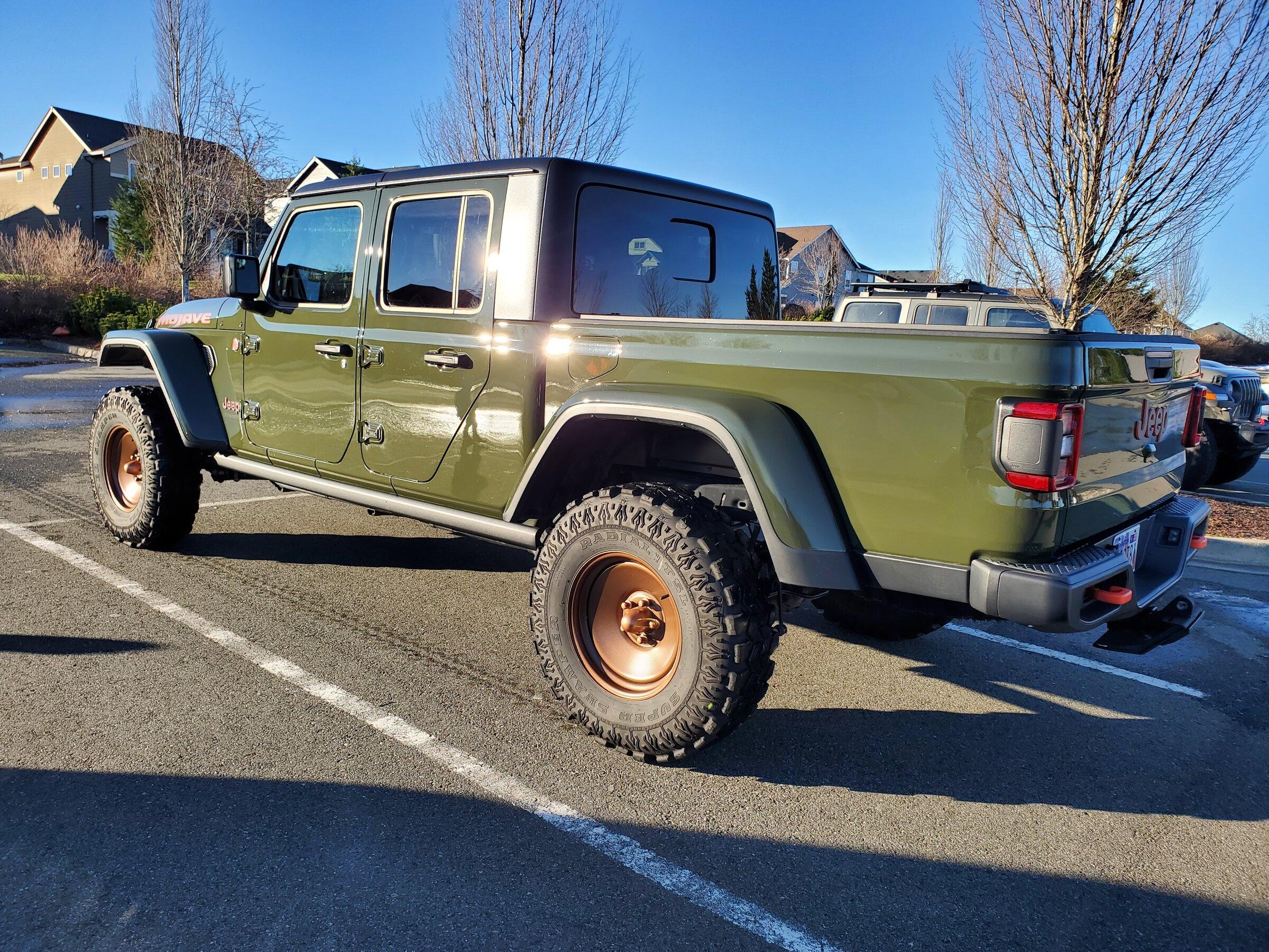 Jeep Gladiator Anyone running Steel wheels - either stock oem wheels, set of spares or otherwise? Got any pics? 20220109_144143