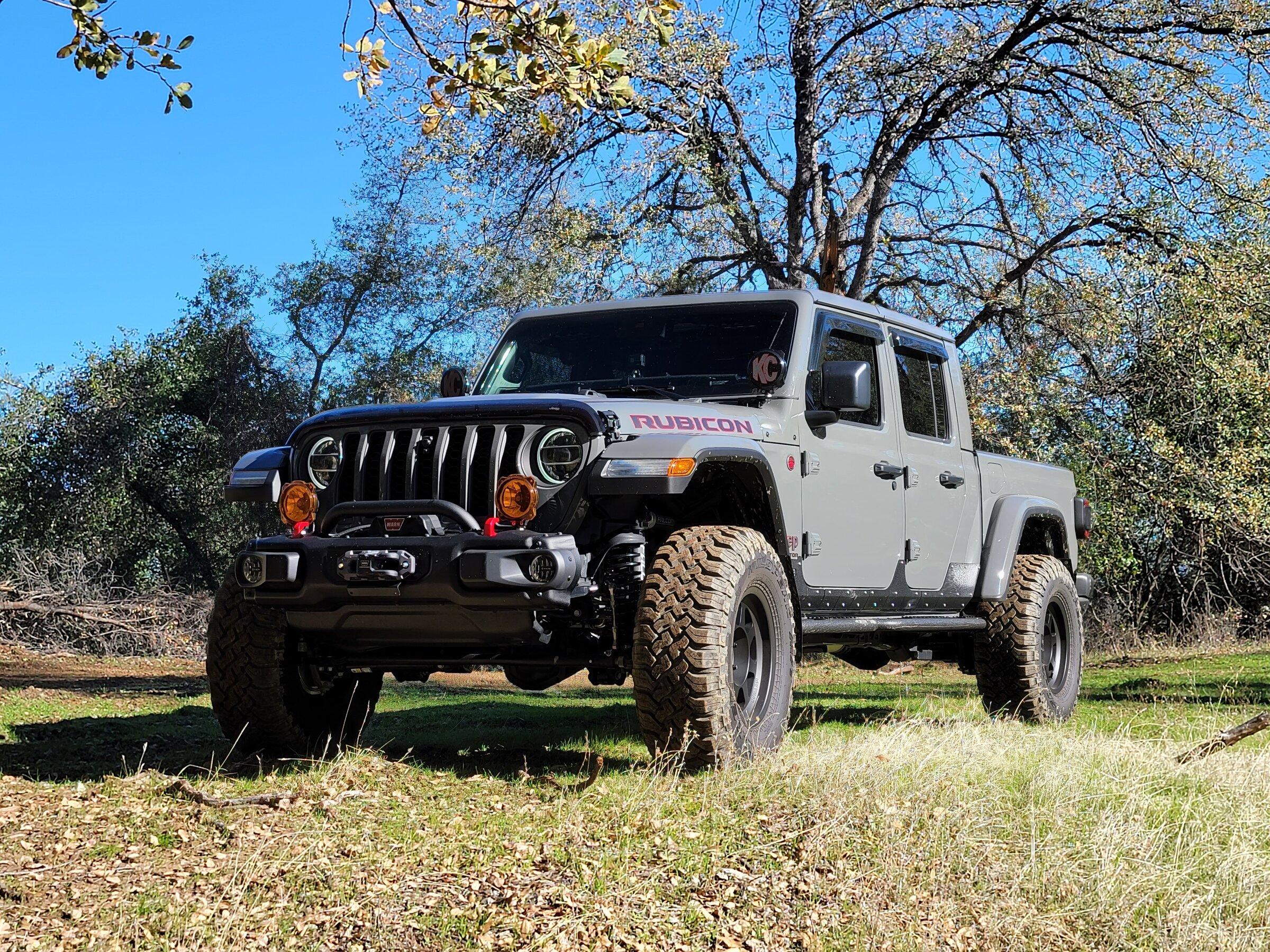 Jeep Gladiator Gladiator Glamour Shots F46FA762-A7D9-4288-9550-8461959360B9