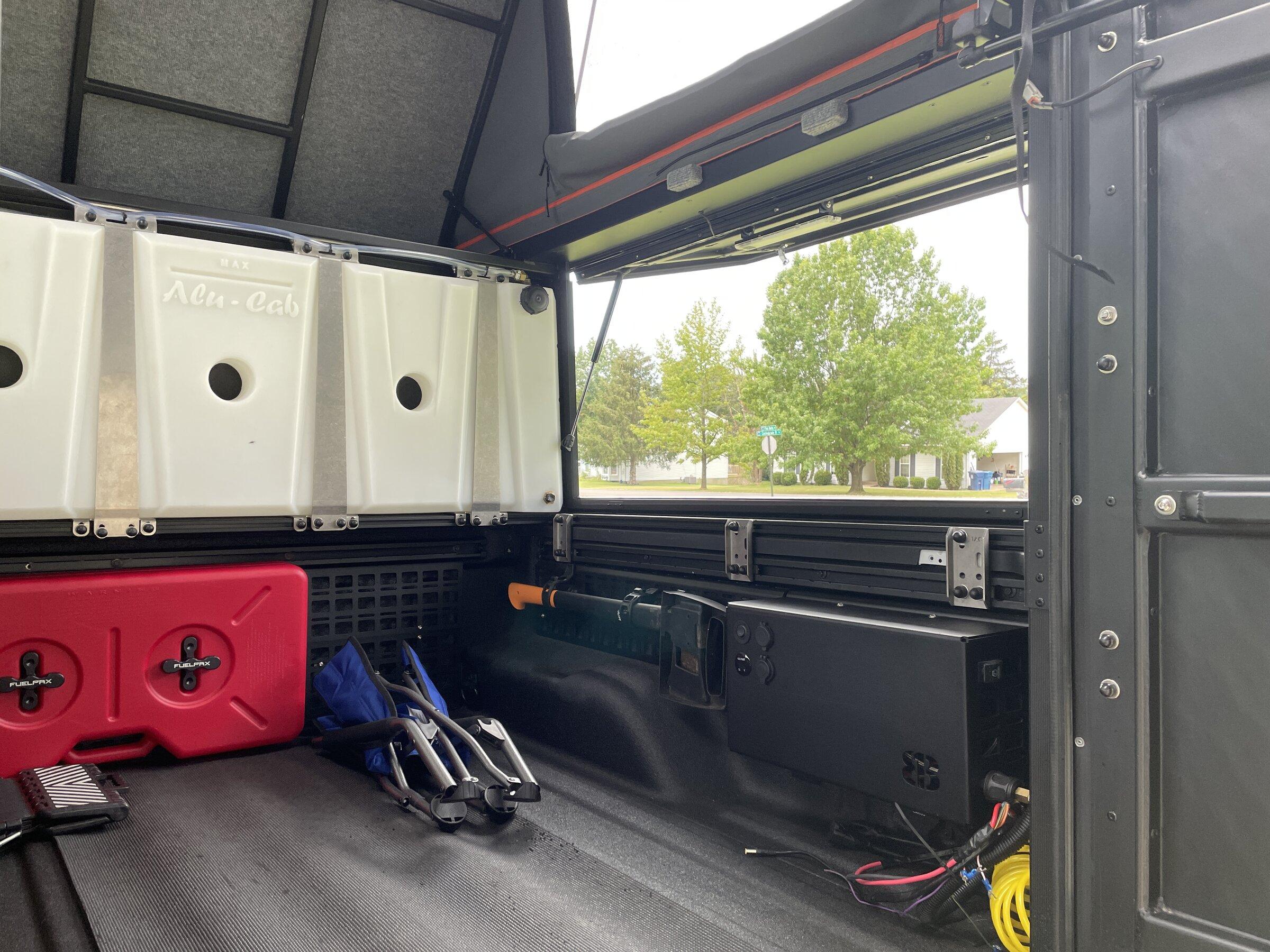 Jeep Gladiator Alu-Cab Canopy Camper IMG_7588 2.JPG