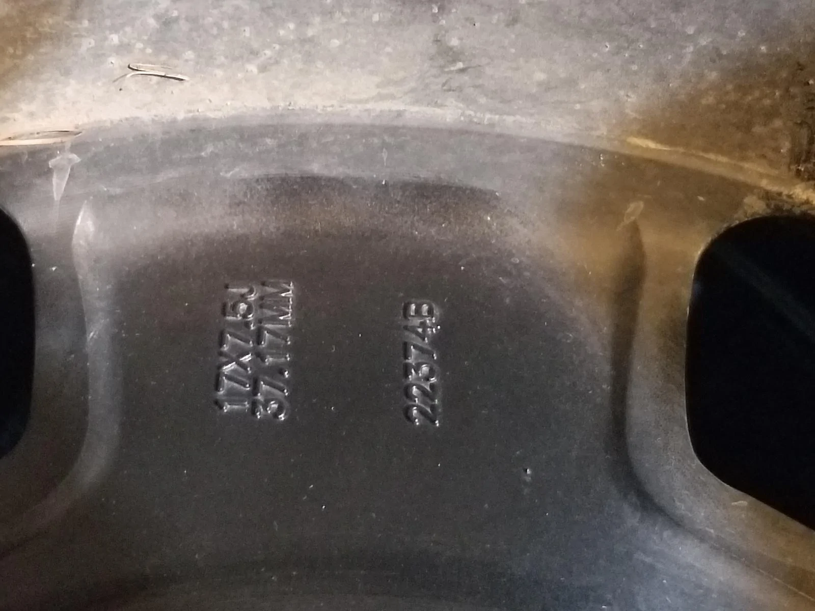 Jeep Gladiator 4 standard Gladiator wheels with TPMS 20220109_094500