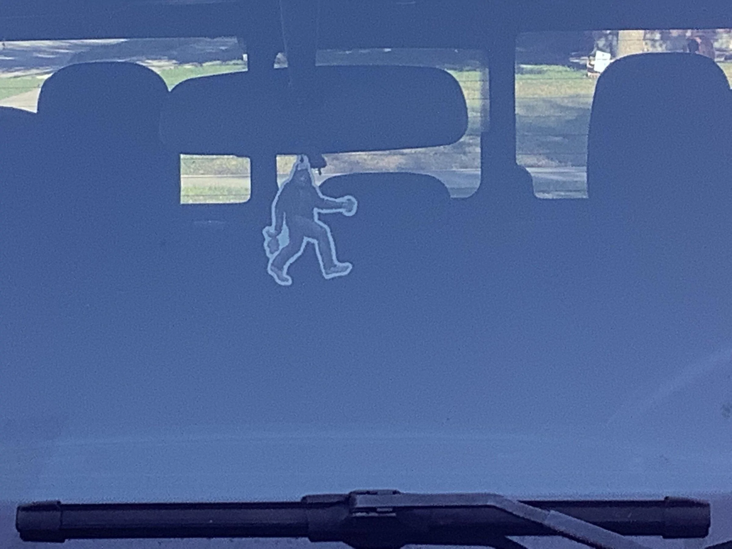 Jeep Gladiator What's hanging on your rearview mirror. 3DE9F089-9A87-40A7-A223-10B07C94B9F3