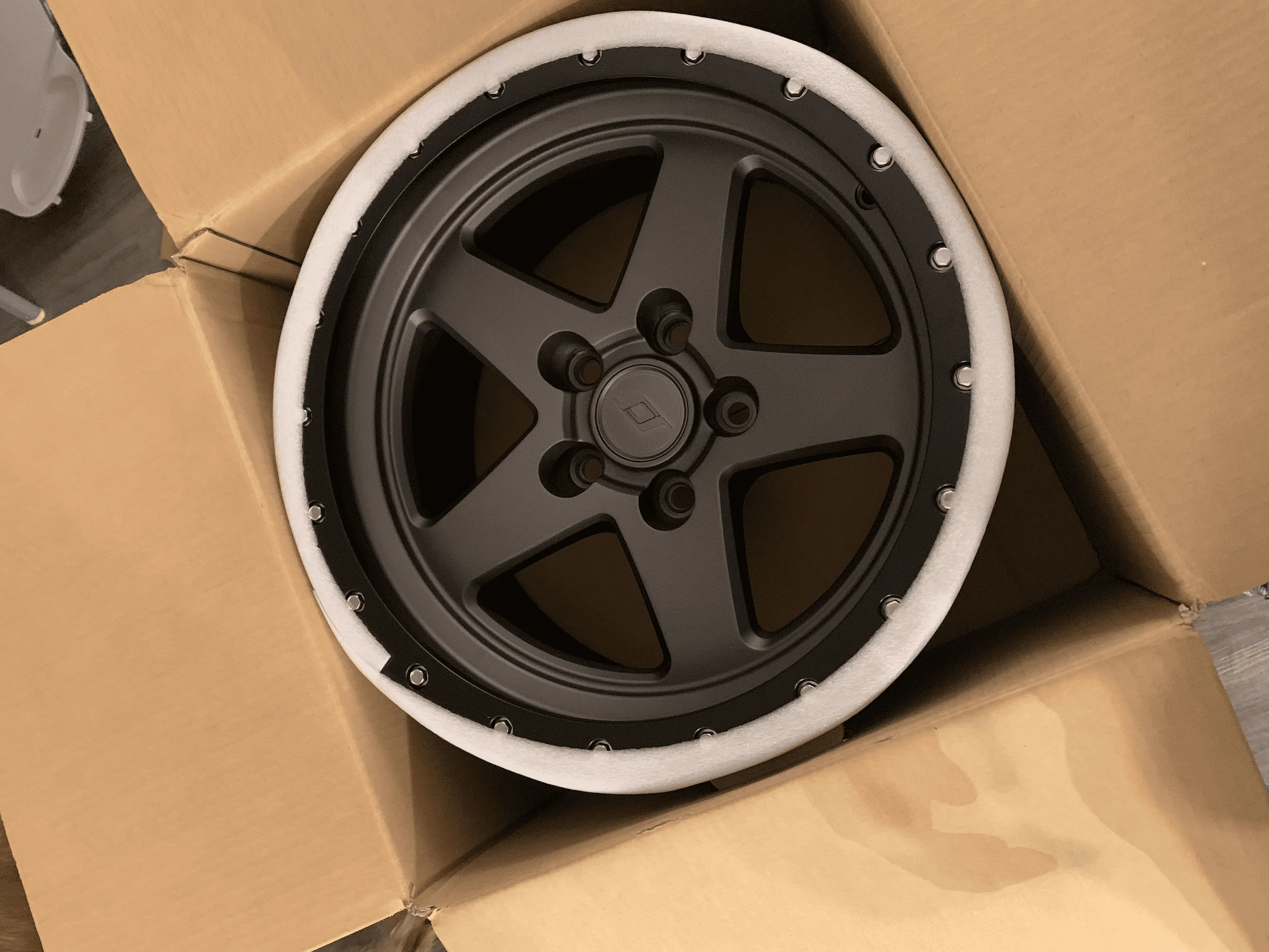 Jeep Gladiator Brand New SCS K5 Gunmetal Wheels tempImagew8kNBK