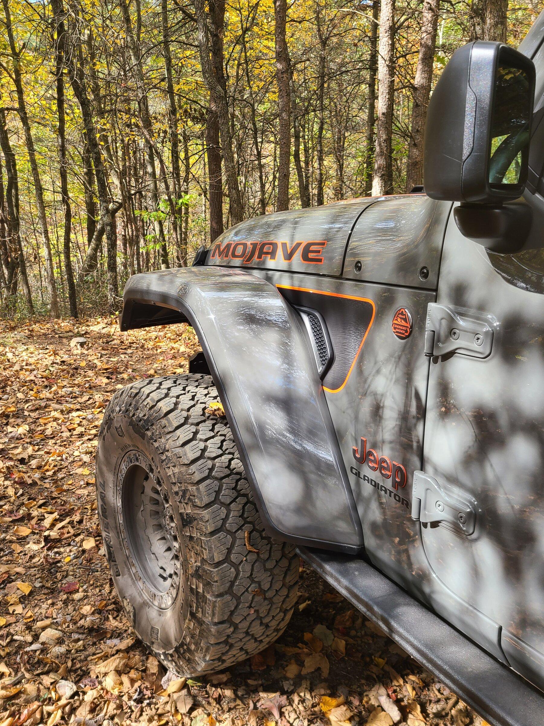 Jeep Gladiator Mojave rock rails 20211023_132048
