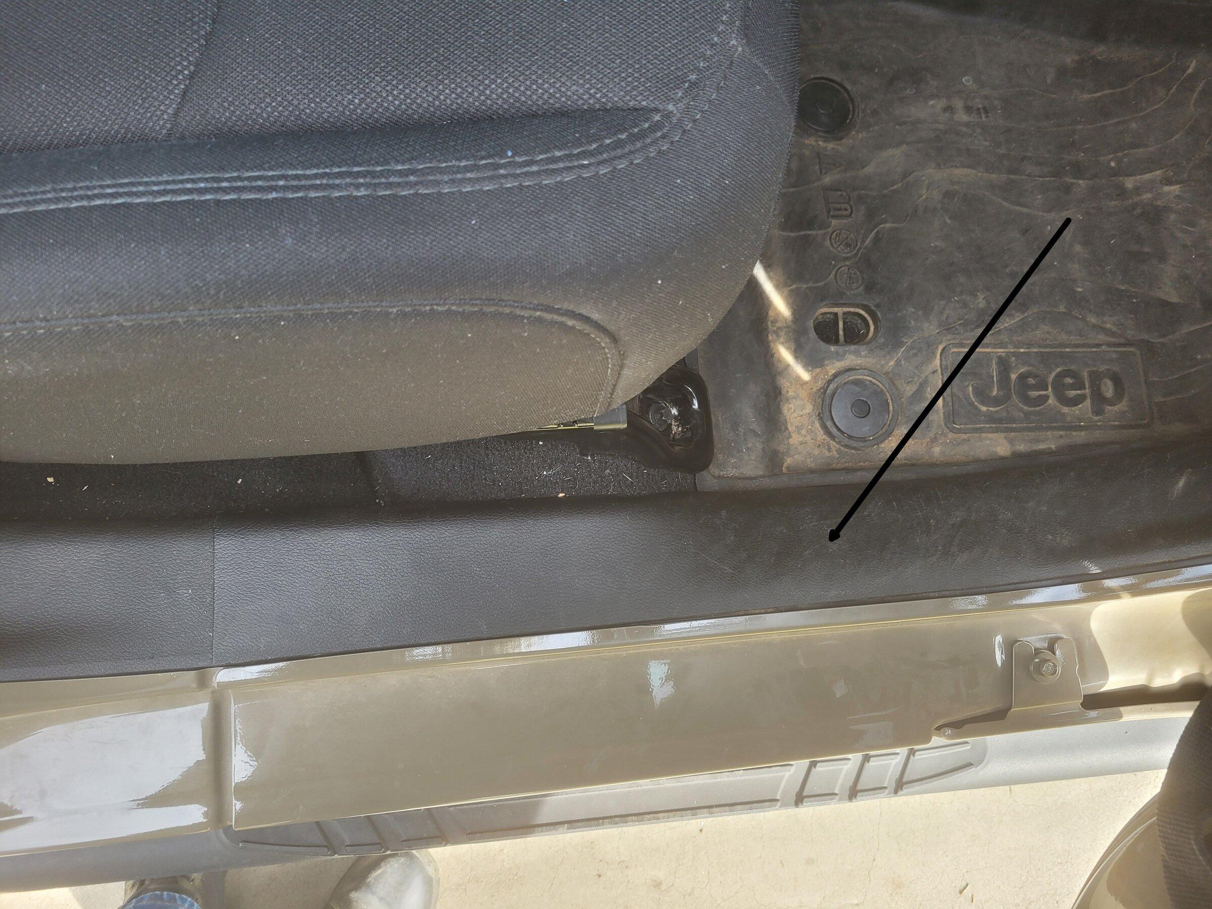 Jeep Gladiator Accessing wiring harness to rear lights? door sill
