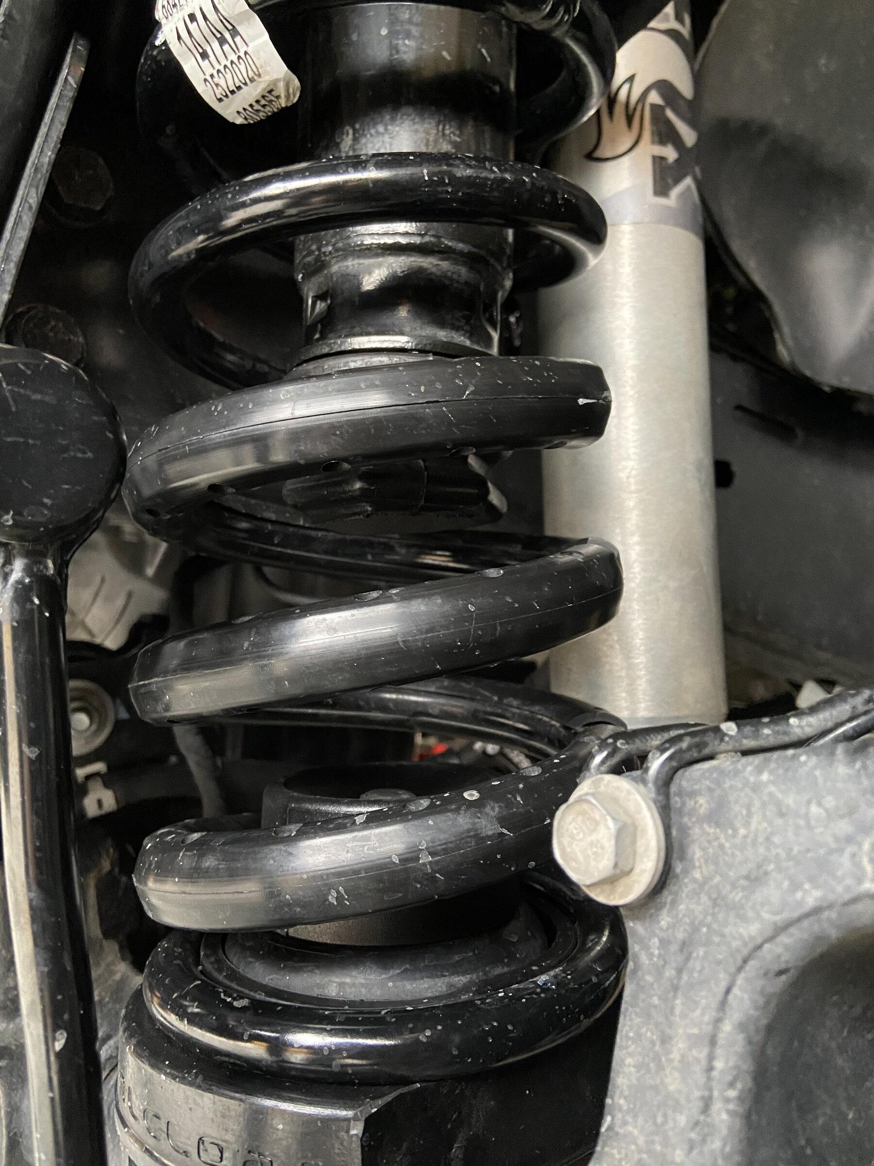 Jeep Gladiator Eco diesel Suspension bottoming out on normal roads IMG_2986