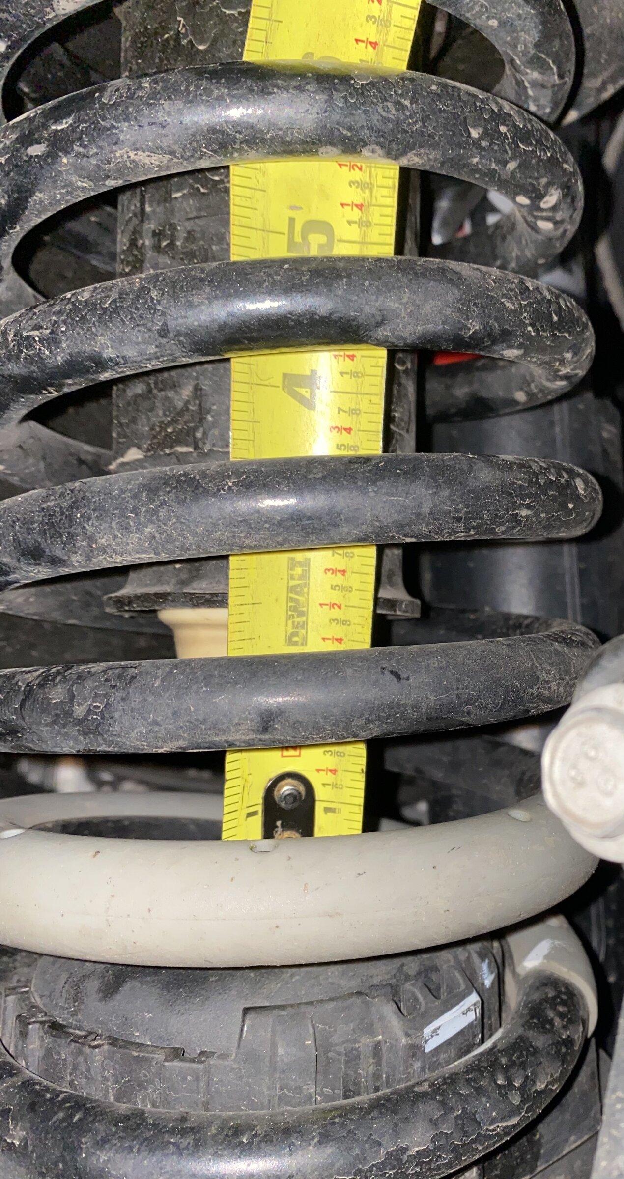 Jeep Gladiator Eco diesel Suspension bottoming out on normal roads Measure