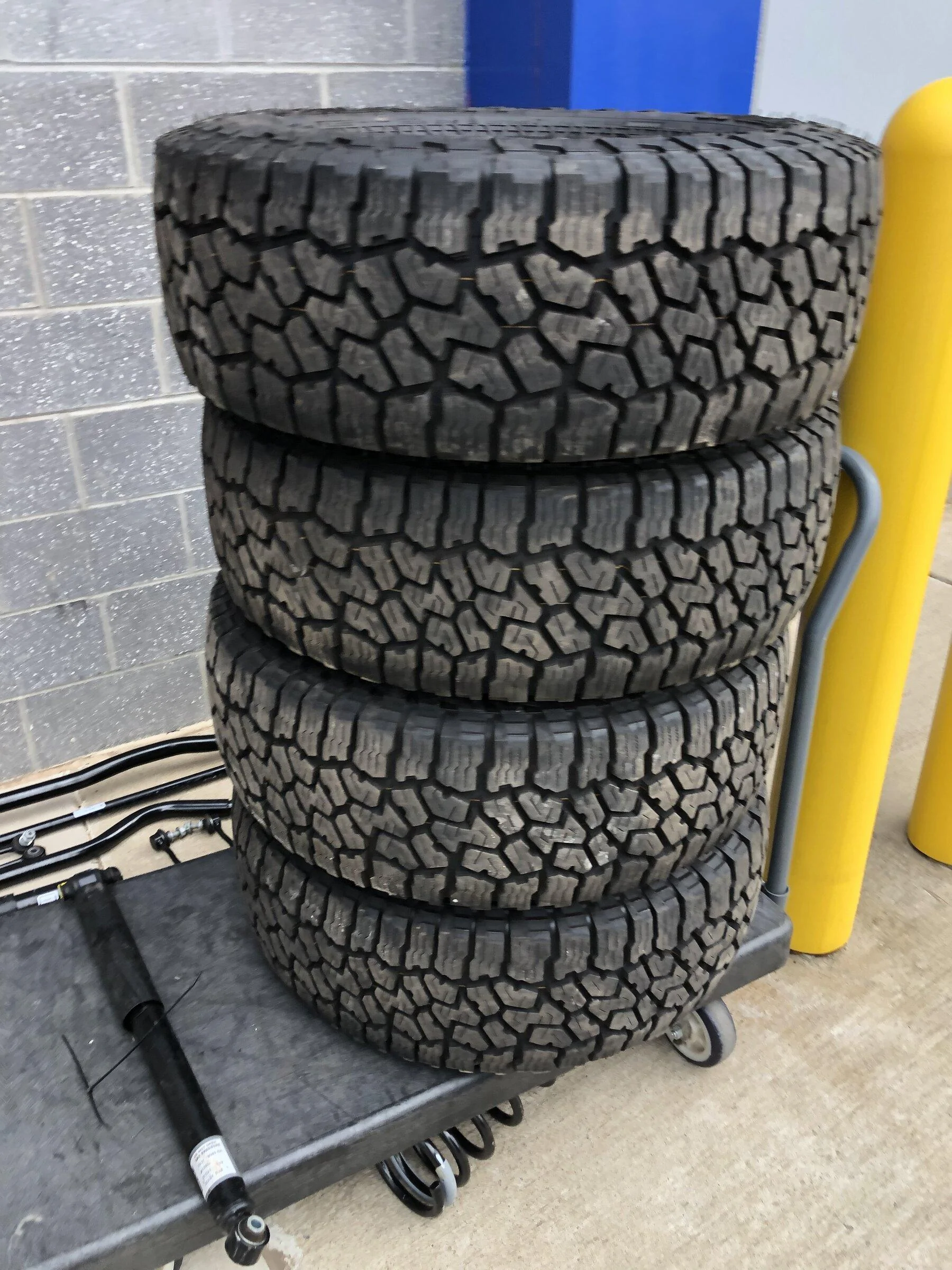 Jeep Gladiator Ashburn VA - JTRD take off wheels & tires with TPMS $1100 OBO D390AE68-CFAD-4DA6-B1B5-6D799ED42980