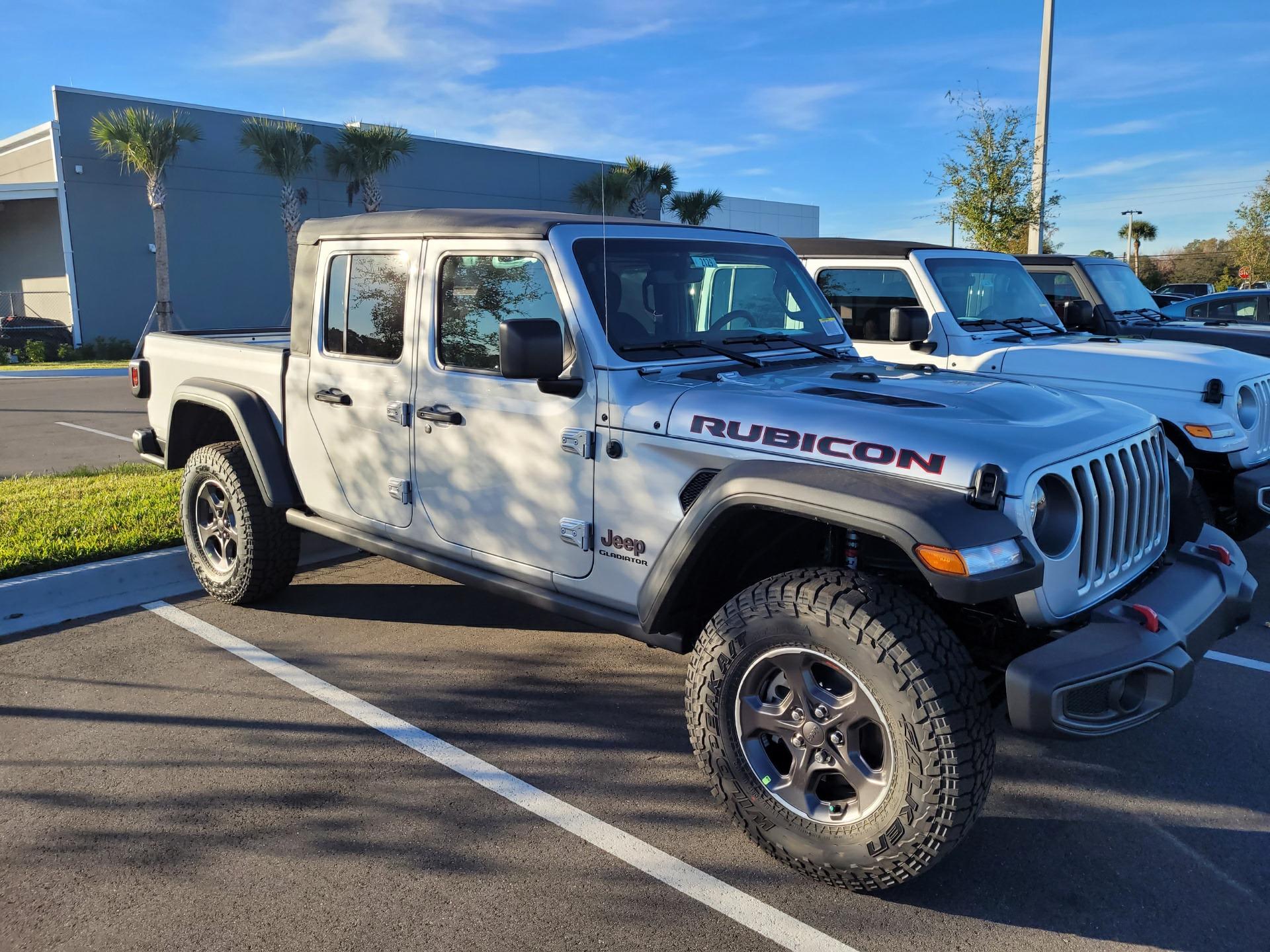 Jeep Gladiator SILVER ZYNITH Gladiator JT Club DA7402E6-BDCA-4212-AC47-C174B8CB6E75