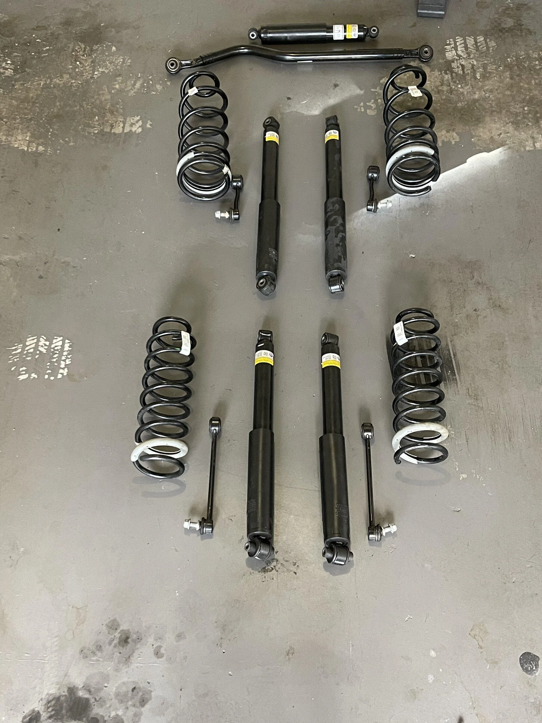 Jeep Gladiator 2021 OEM Parts For Sale BB081C6E-ECCC-4A81-87CA-5778518FB7D8