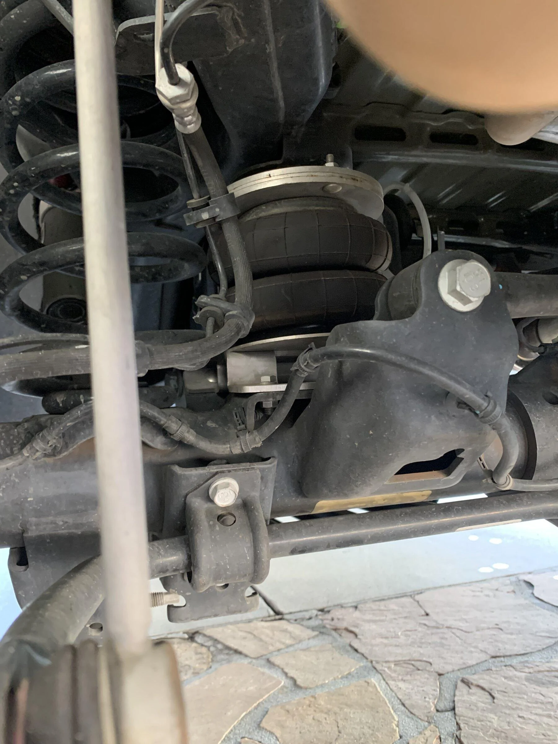 Jeep Gladiator Airbags - Firestone vs Airlift? IMG_4787