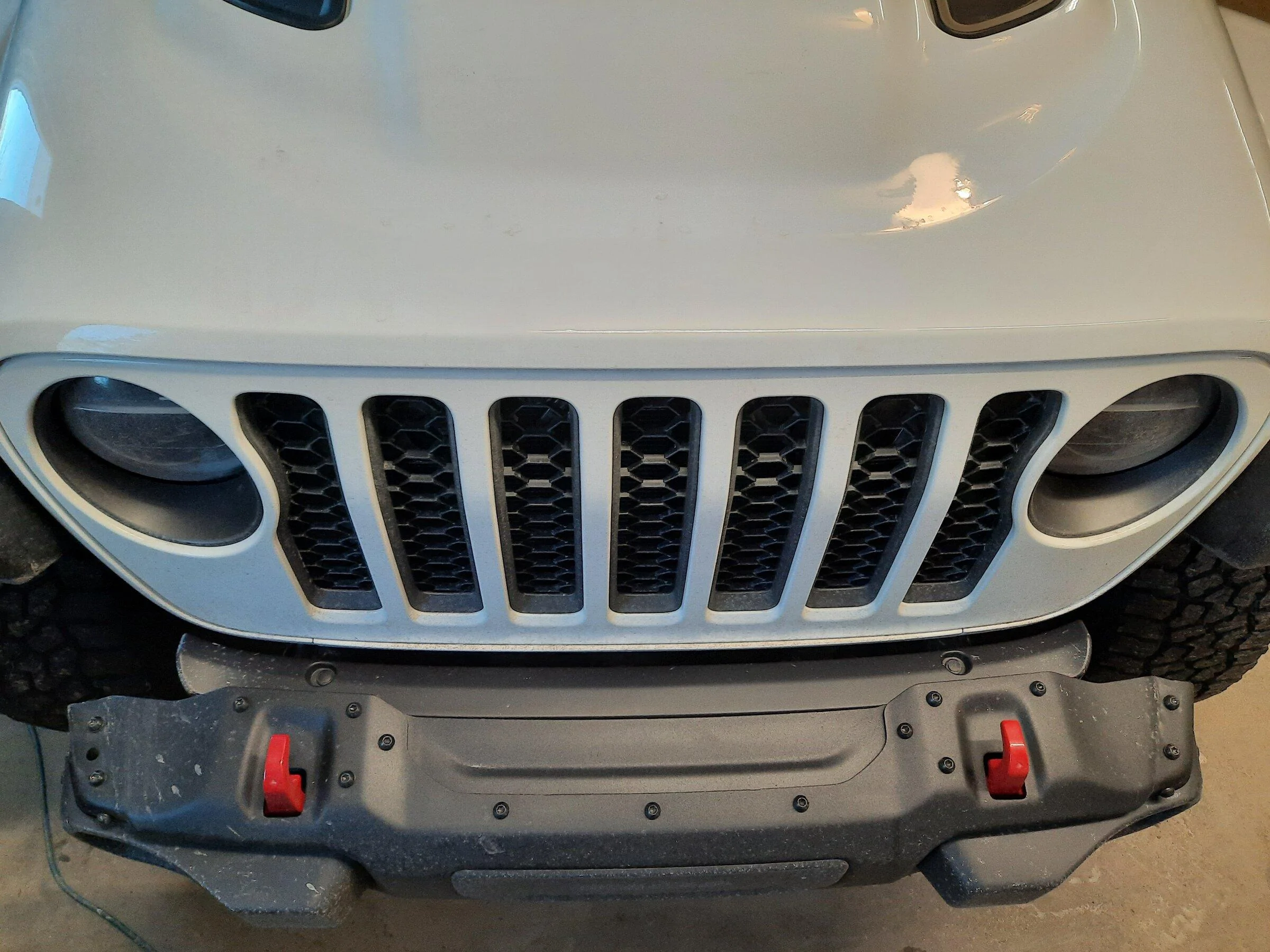 Jeep Gladiator Hole in Mopar metal bumper - what for? 20220116_161722