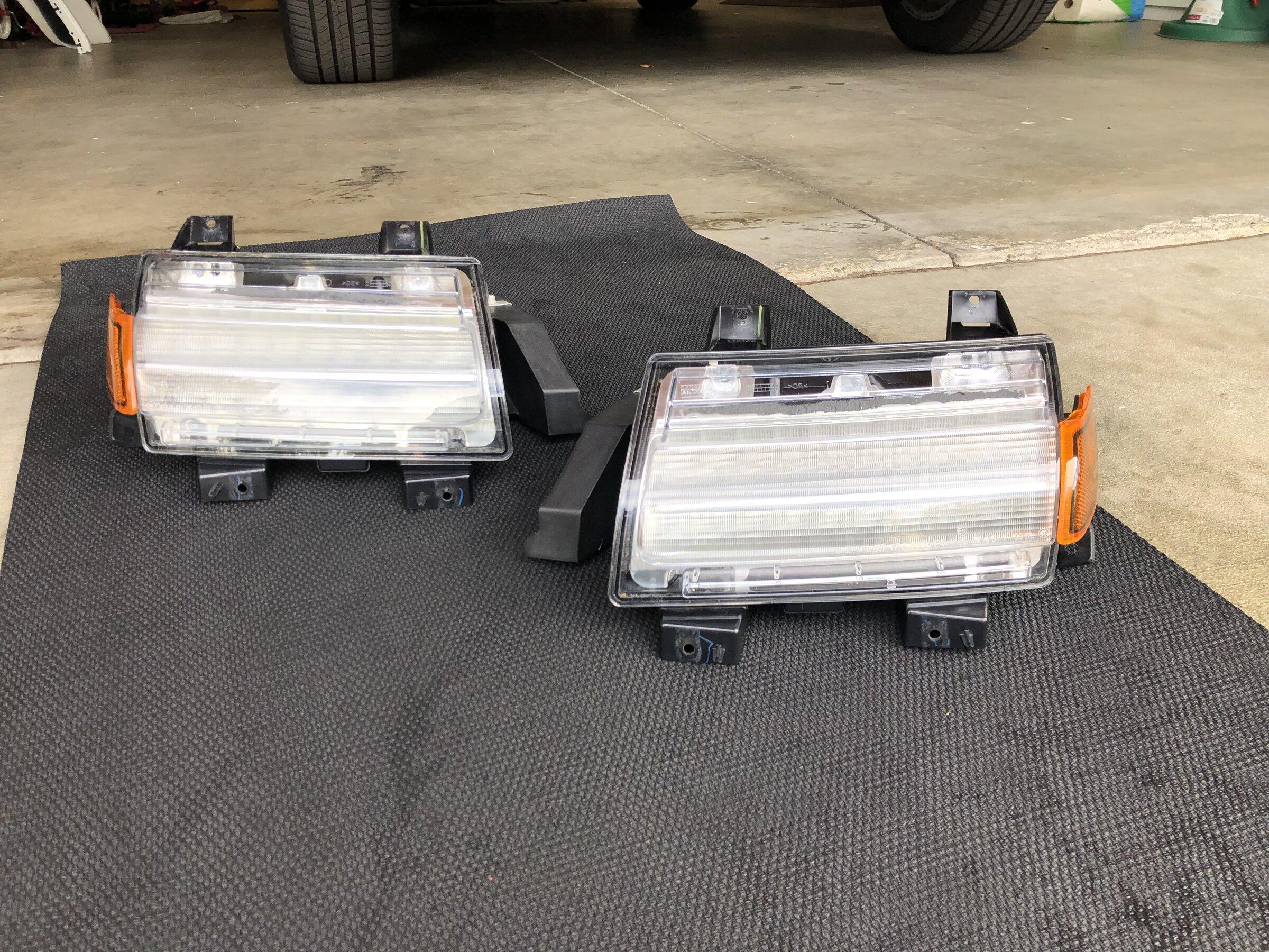 Jeep Gladiator Rubicon LED DRLs/Turn Signals 7FE9979F-350E-454A-BE66-F9FBC4D136F2