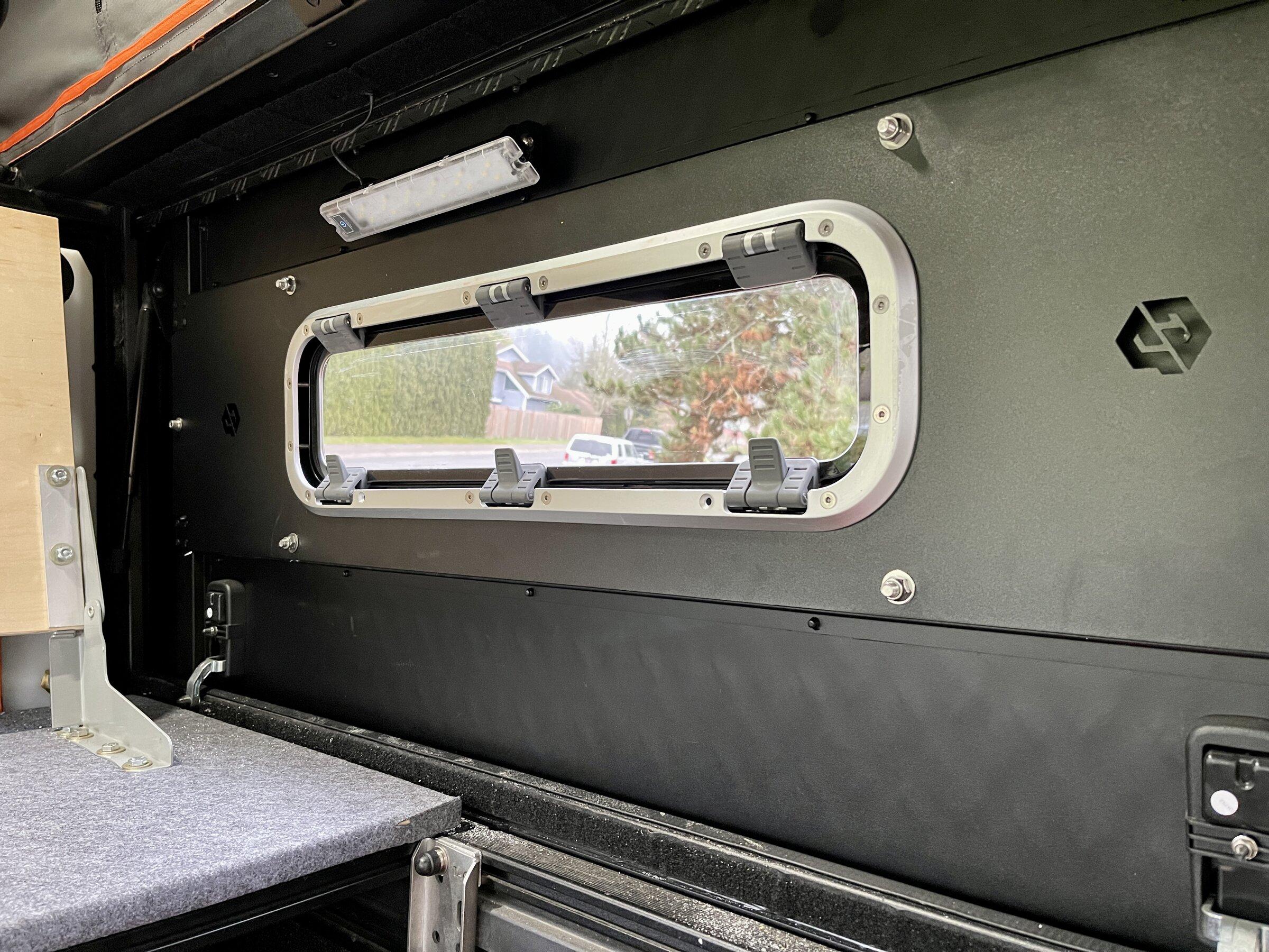 Jeep Gladiator Alu-Cab Canopy Camper IMG_7050.JPG